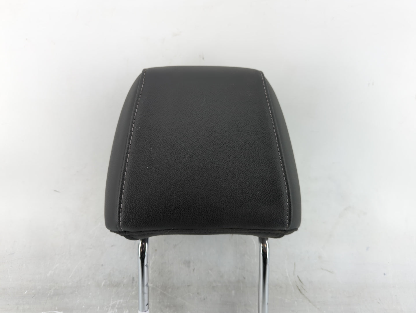 2013 Ford Escape Headrest Head Rest Front Driver Passenger Seat Fits OEM Used Auto Parts - Oemusedautoparts1.com