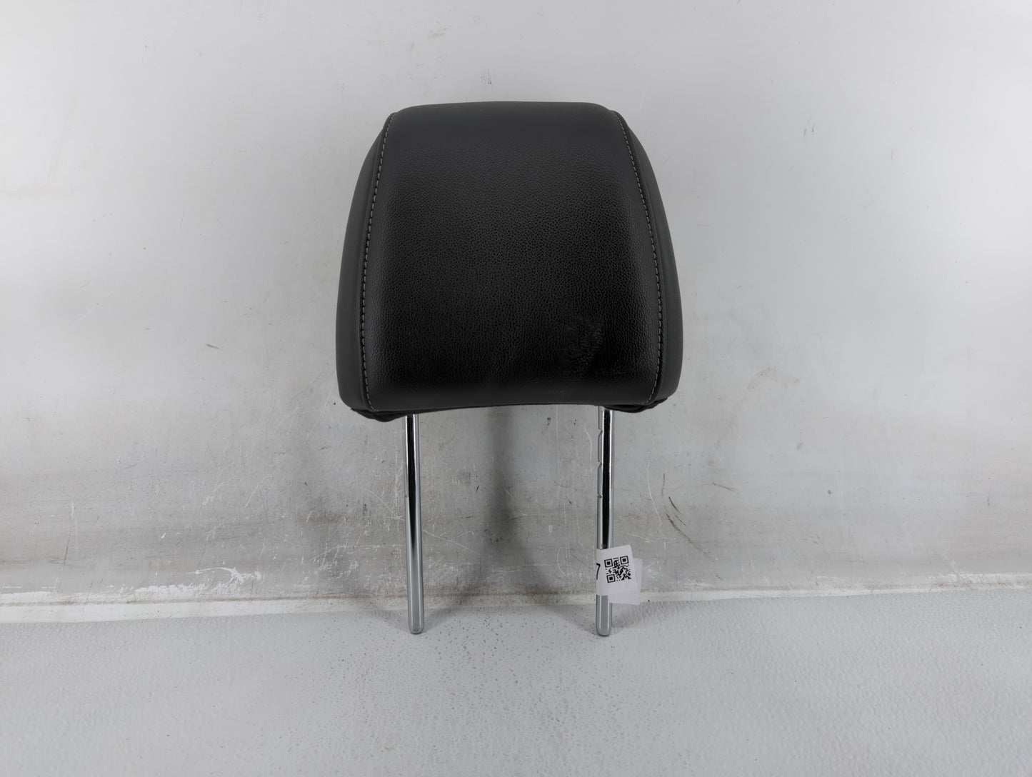 2013 Ford Escape Headrest Head Rest Front Driver Passenger Seat Fits OEM Used Auto Parts - Oemusedautoparts1.com