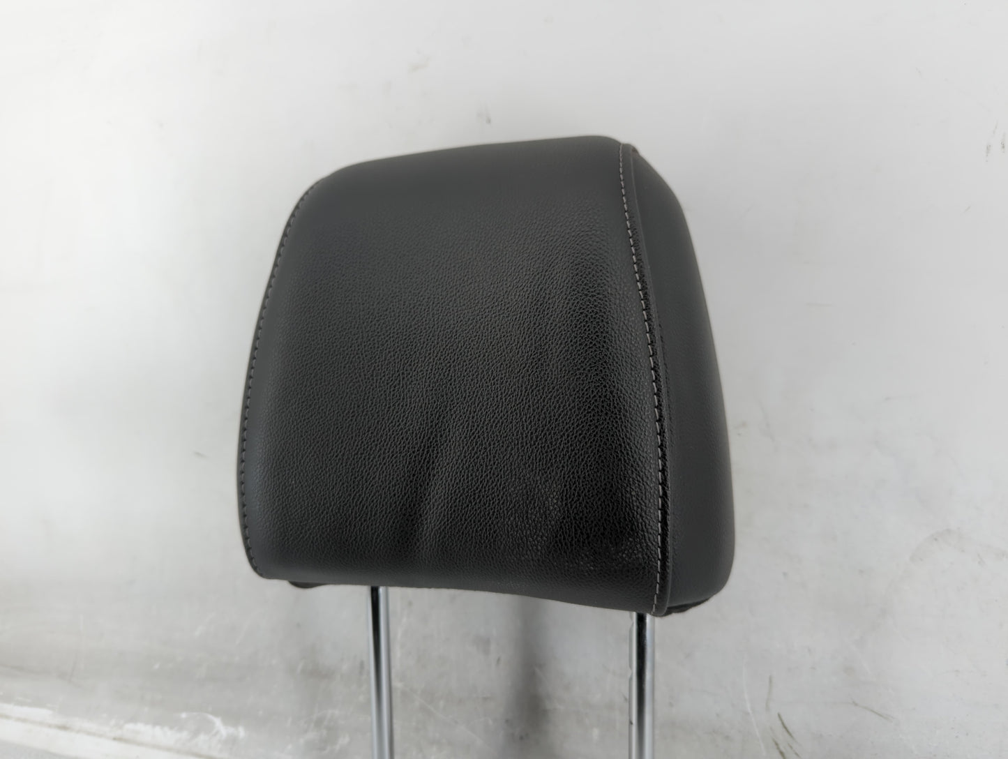 2013 Ford Escape Headrest Head Rest Front Driver Passenger Seat Fits OEM Used Auto Parts - Oemusedautoparts1.com