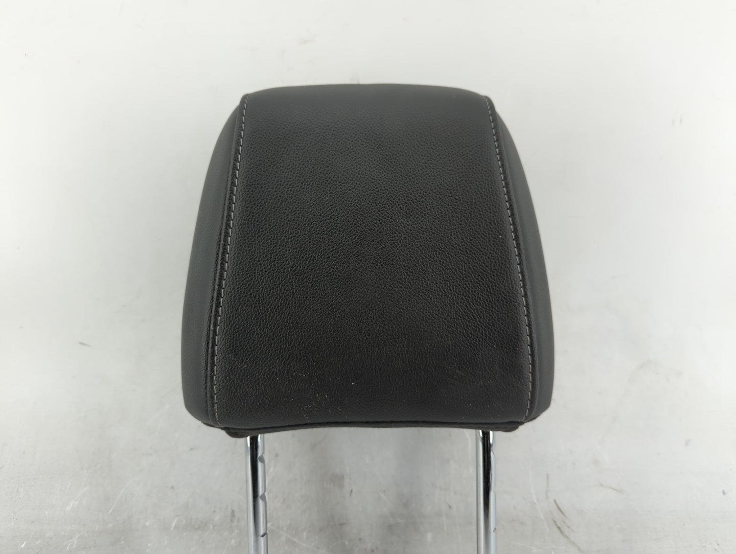 2013 Ford Escape Headrest Head Rest Front Driver Passenger Seat Fits OEM Used Auto Parts - Oemusedautoparts1.com