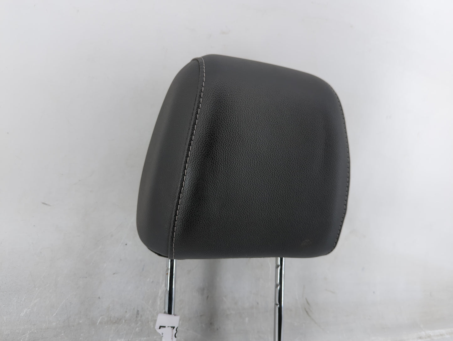 2013 Ford Escape Headrest Head Rest Front Driver Passenger Seat Fits OEM Used Auto Parts - Oemusedautoparts1.com