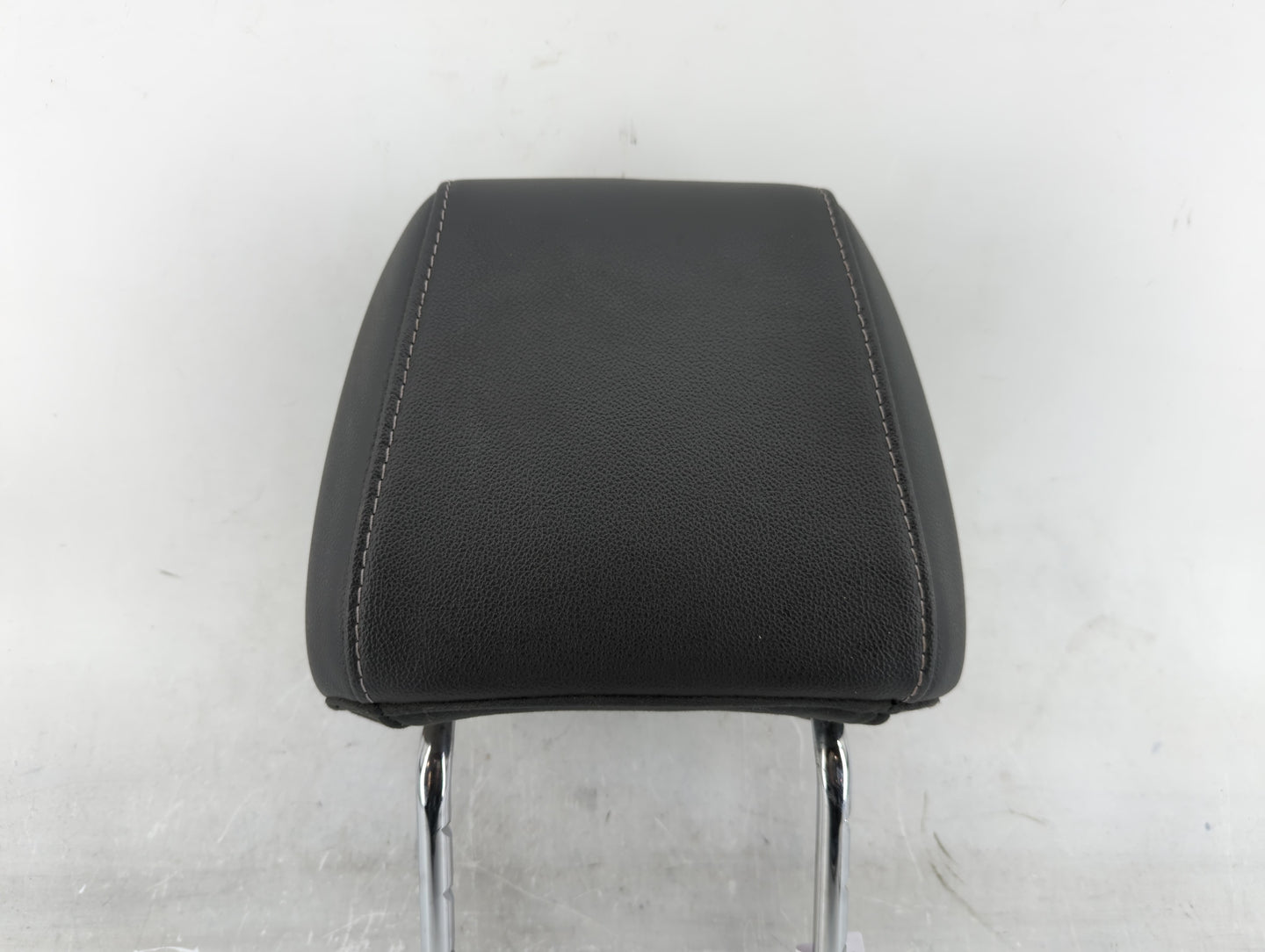 2013 Ford Escape Headrest Head Rest Front Driver Passenger Seat Fits OEM Used Auto Parts - Oemusedautoparts1.com