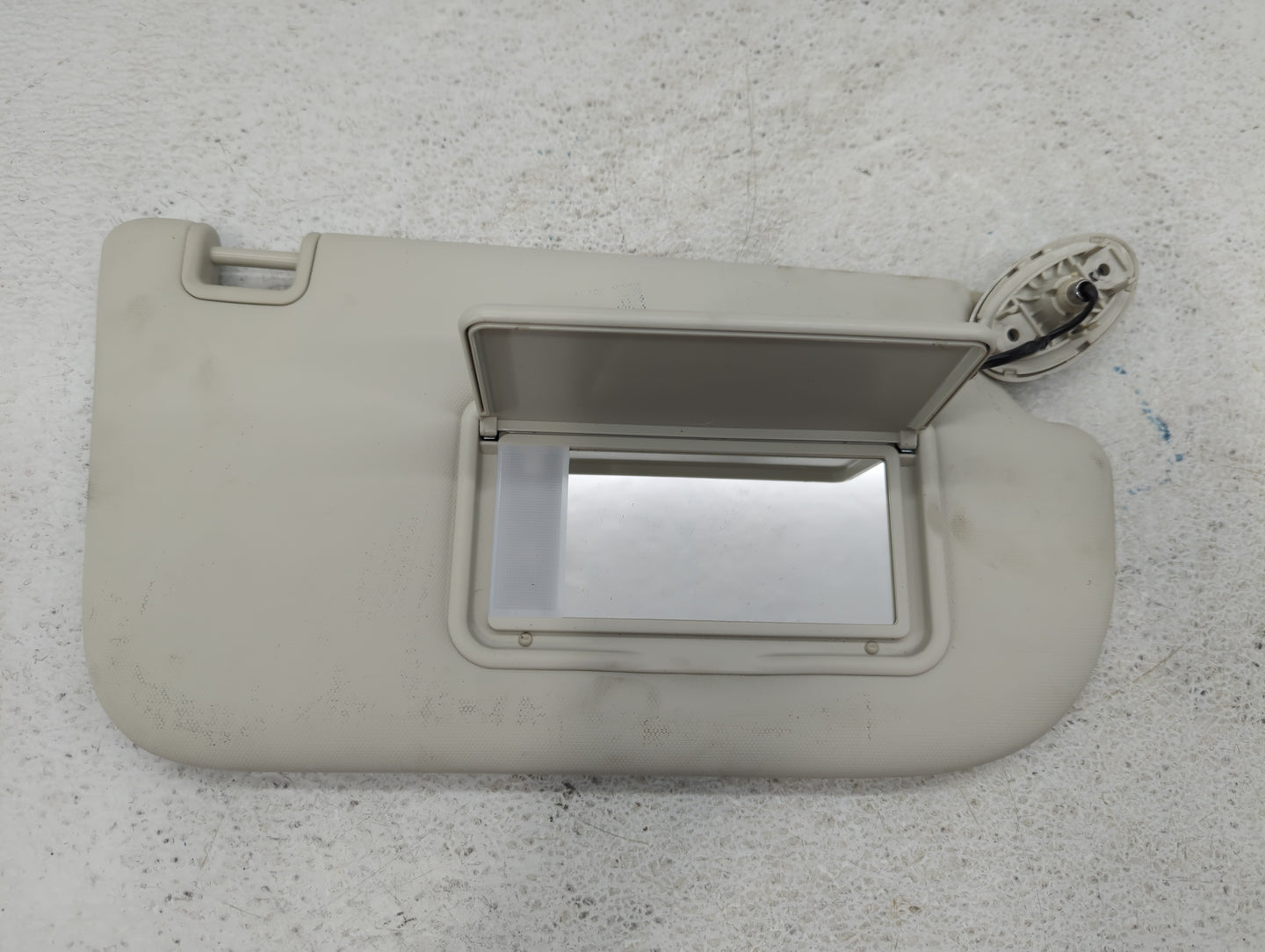 2013-2019 Ford Escape Sun Visor Shade Replacement Passenger Right Mirror Fits Fits 2013 2014 2015 2016 2017 2018 2019 OEM Us