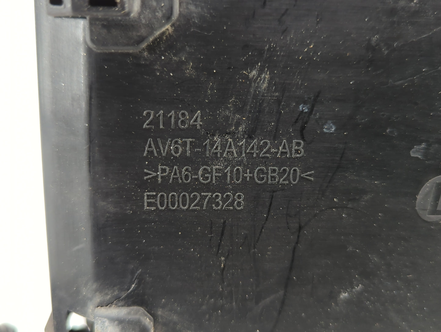 2013-2016 Ford Escape Fusebox Fuse Box Panel Relay Module P/N:E00027328 Fits Fits 2013 2014 2015 2016 OEM Used Auto Parts - 