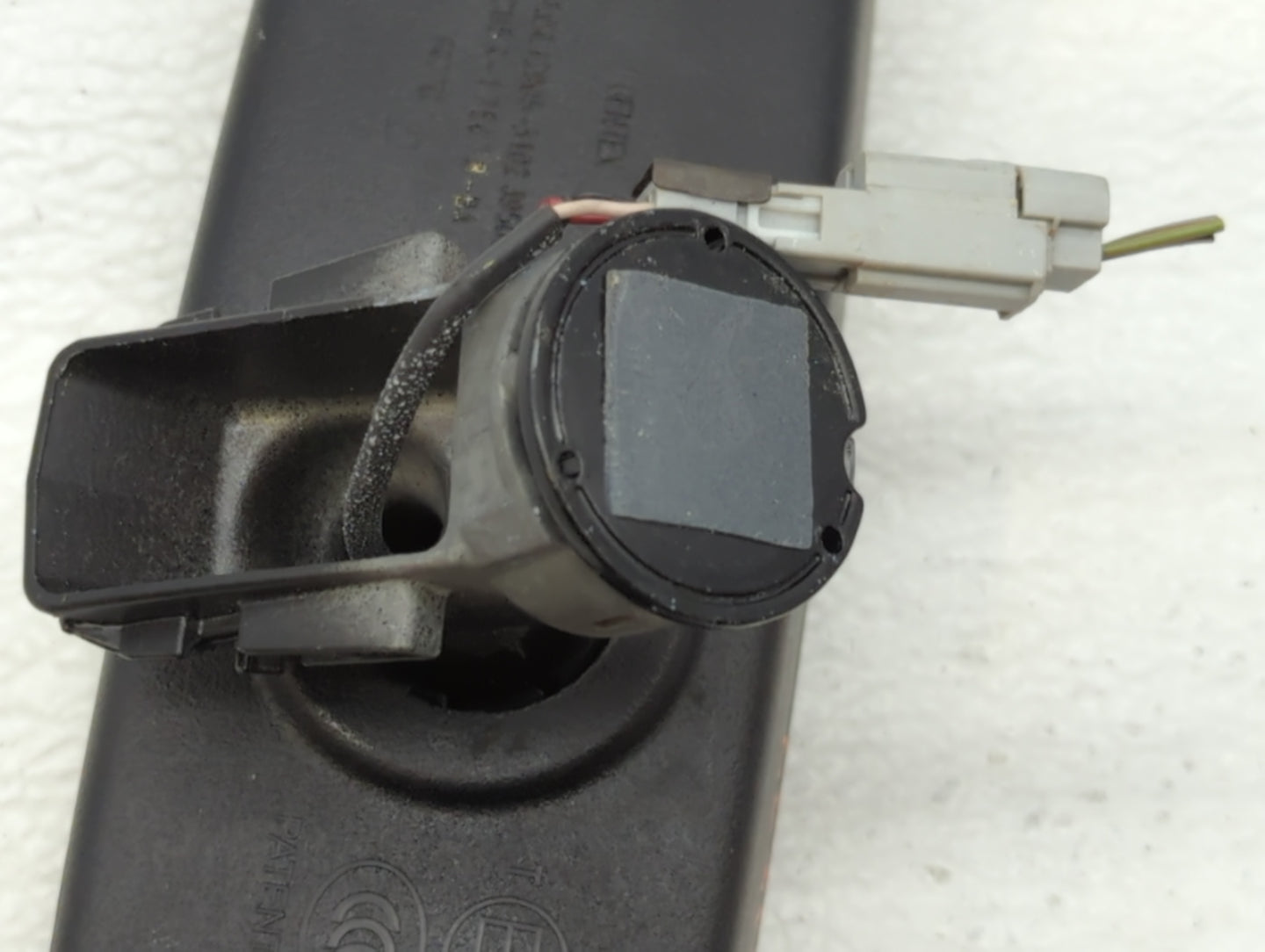 2013-2019 Ford Escape Interior Rear View Mirror Replacement OEM P/N:E11026532 Fits OEM Used Auto Parts - Oemusedautoparts1.c