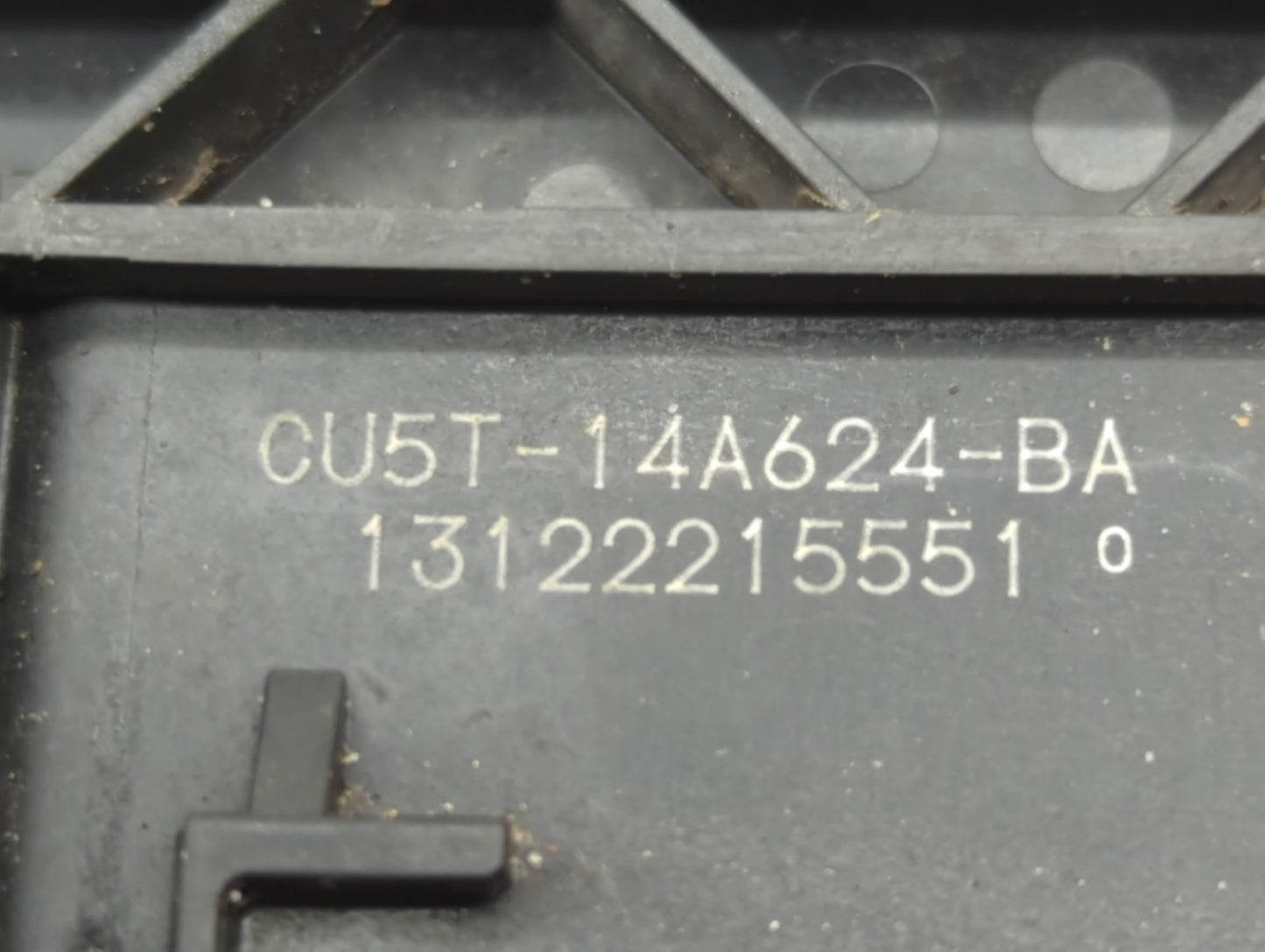 2013-2016 Ford Escape PCM Engine Control Computer ECU ECM PCU OEM P/N:DJ5A-12A650-AFA Fits Fits 2013 2014 2015 2016 OEM Used