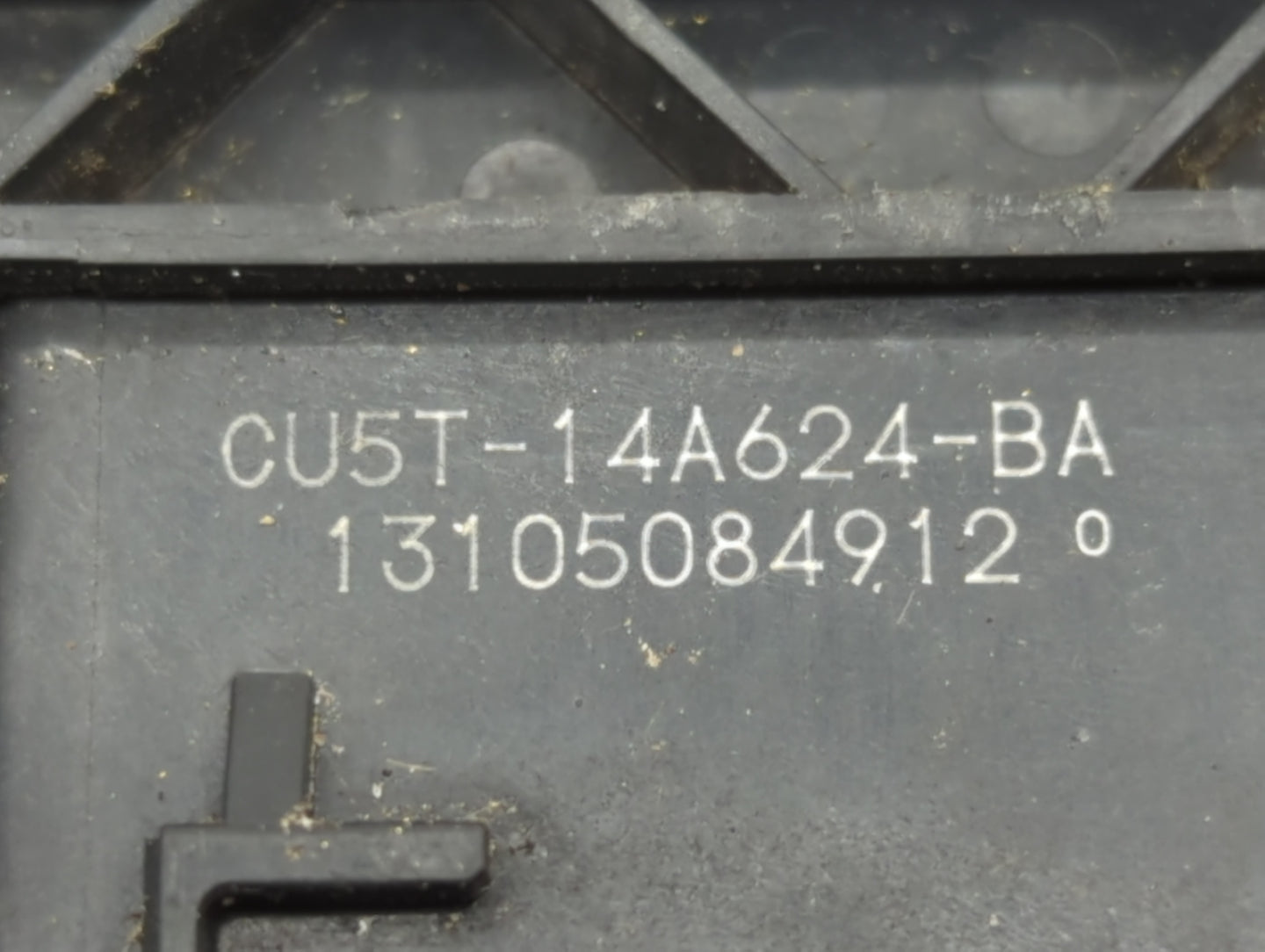 2013-2016 Ford Escape PCM Engine Control Computer ECU ECM PCU OEM P/N:DJ5A-12A650-AFA Fits Fits 2013 2014 2015 2016 OEM Used