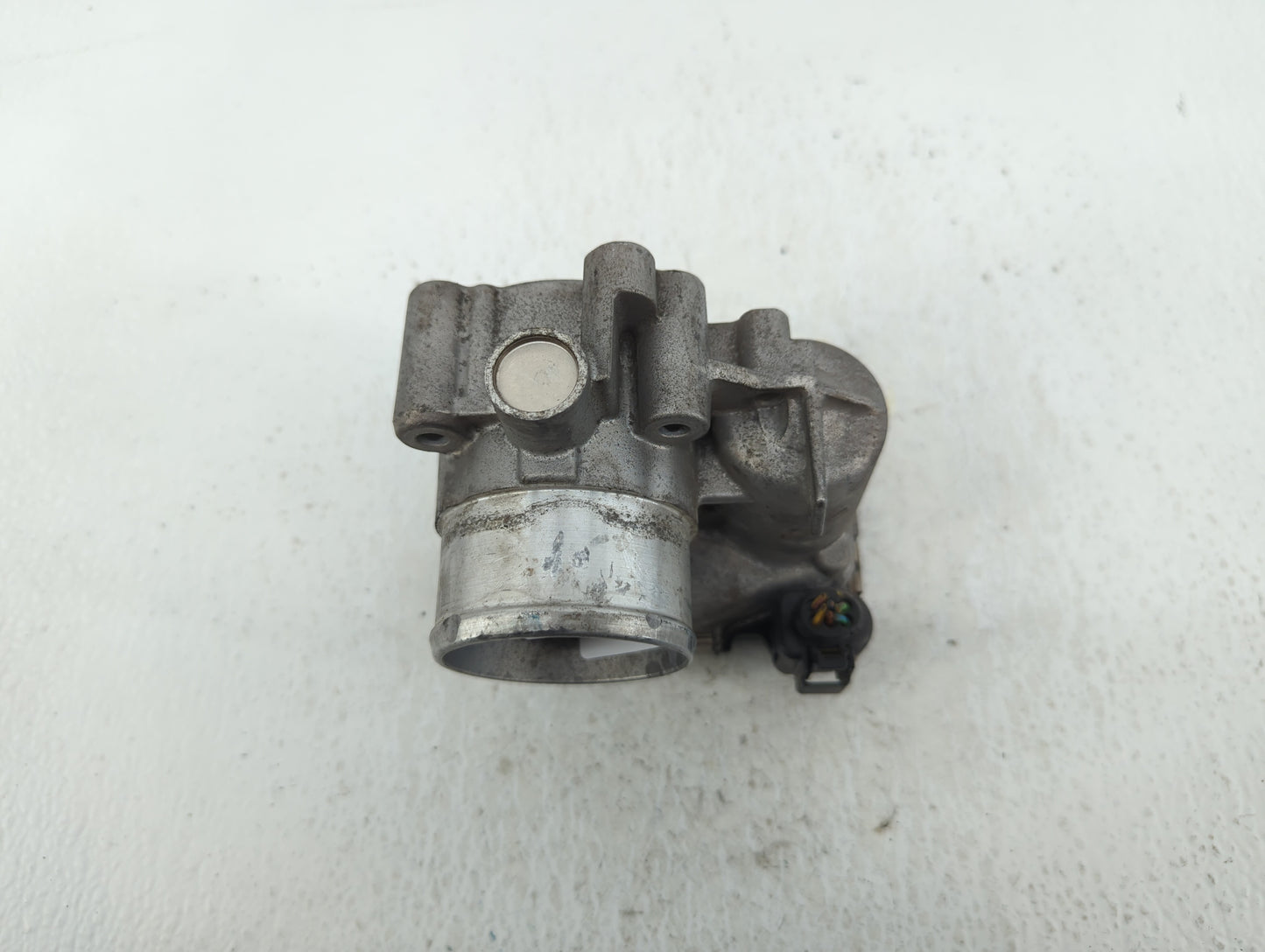 2013-2016 Ford Escape Throttle Body P/N:7S7G-9F991-CA Fits Fits 2013 2014 2015 2016 2017 2018 2019 OEM Used Auto Parts - Oem
