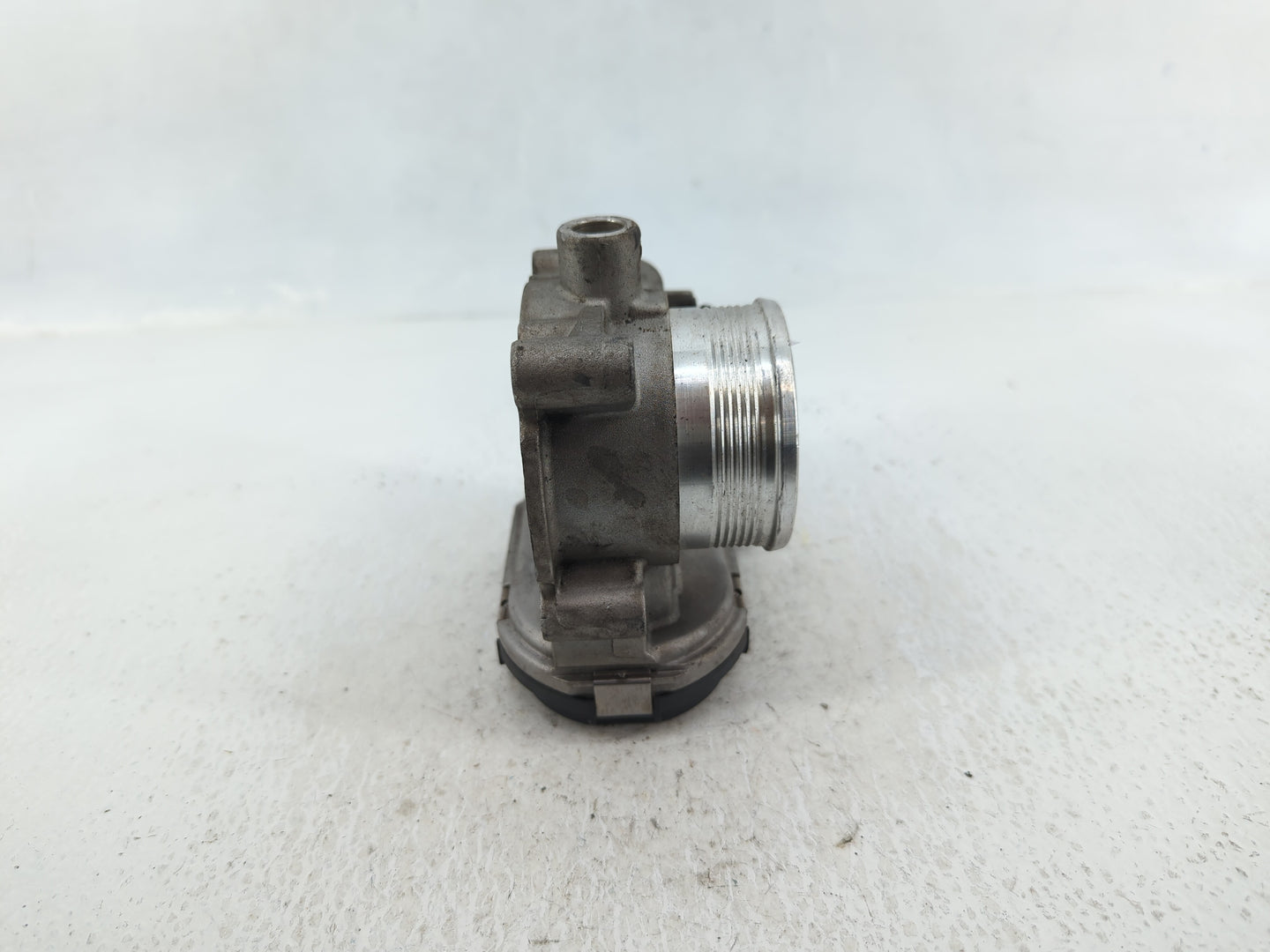 2013-2016 Ford Escape Throttle Body P/N:CM5E 9F991-AD Fits Fits 2012 2013 2014 2015 2016 2017 OEM Used Auto Parts - Oemuseda