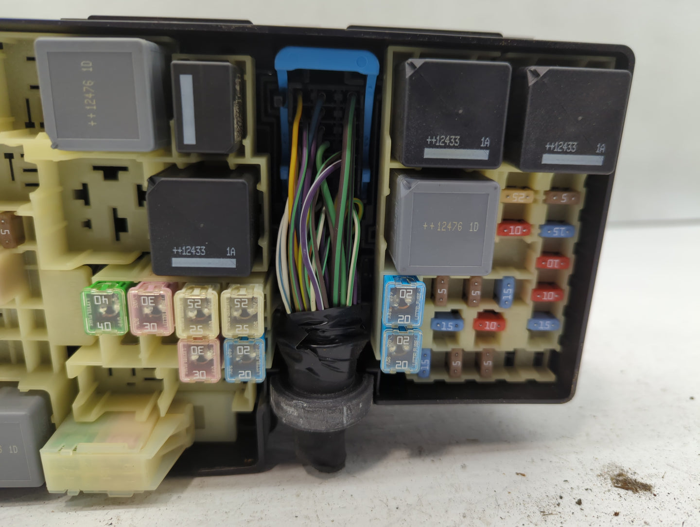 2013-2016 Ford Escape Fusebox Fuse Box Panel Relay Module P/N:AV6T-14A067-AC 5B0Q101107 Fits Fits 2013 2014 2015 2016 OEM Us