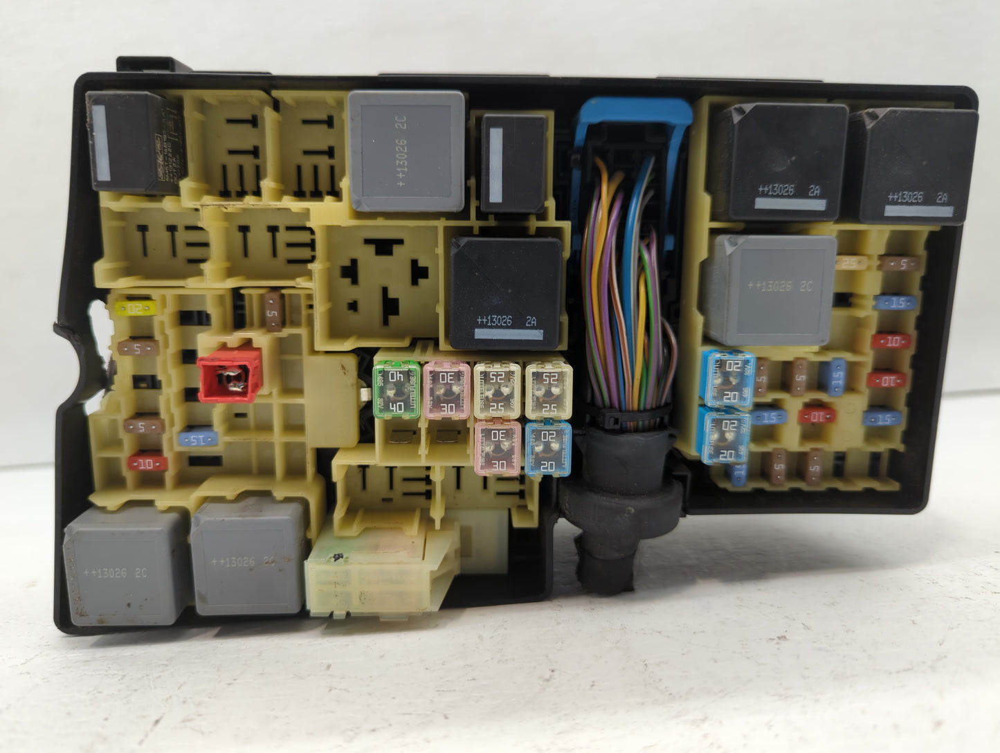 2013-2016 Ford Escape Fusebox Fuse Box Panel Relay Module P/N:E00027328 Fits Fits 2013 2014 2015 2016 OEM Used Auto Parts - 