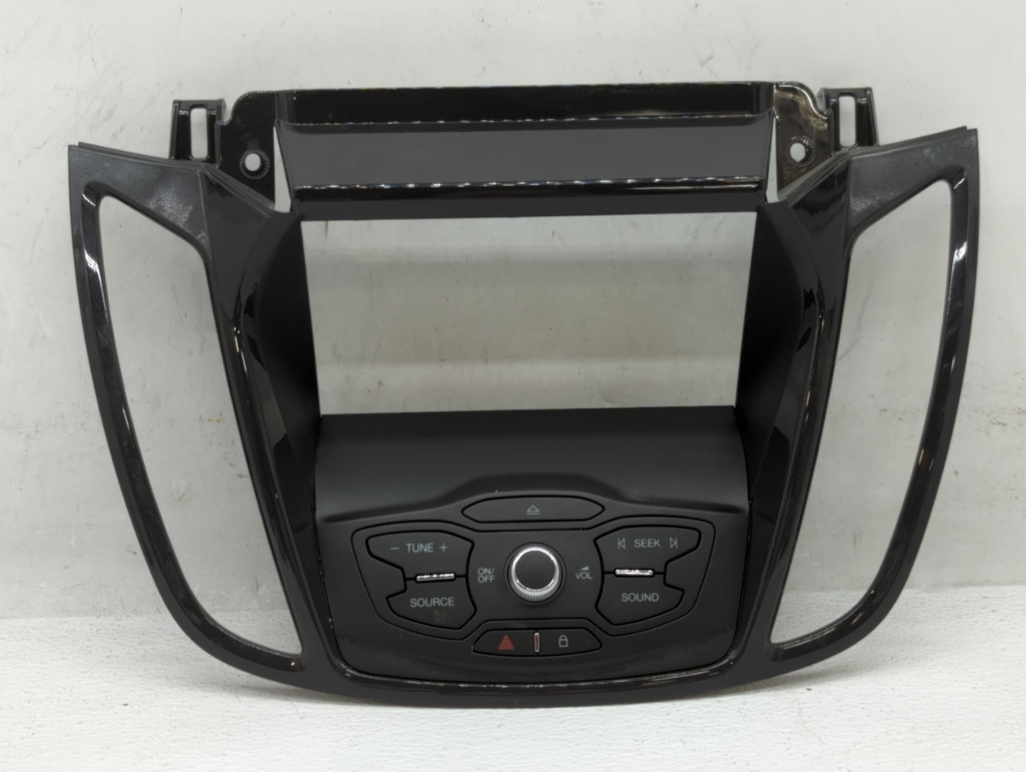 2013-2013 Ford Escape Am Fm Cd Player Radio Receiver - Oemusedautoparts1.com