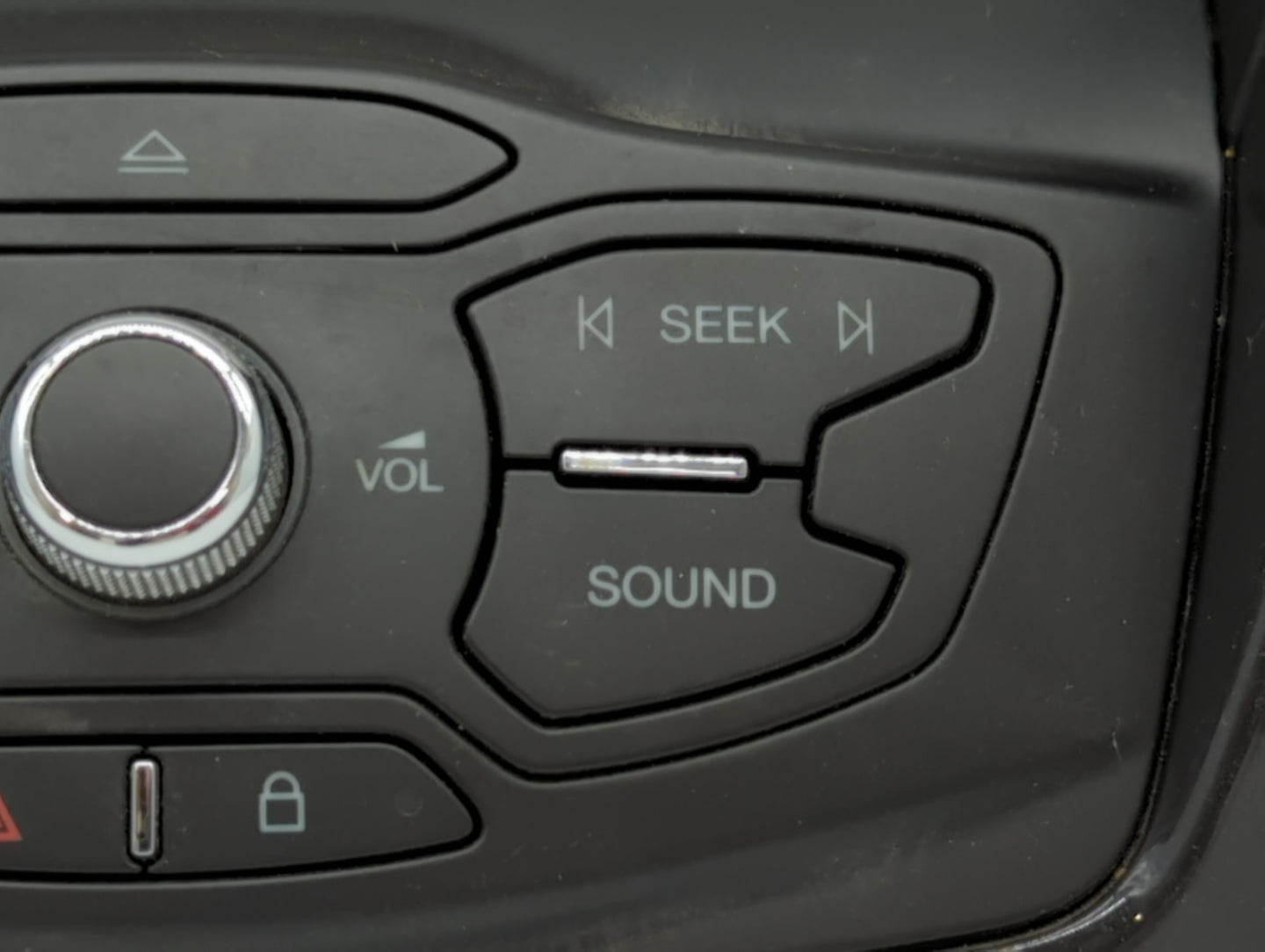 2013-2013 Ford Escape Am Fm Cd Player Radio Receiver - Oemusedautoparts1.com