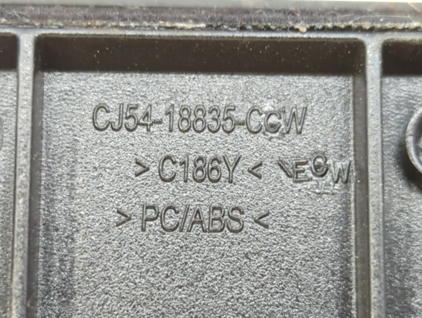 2013-2013 Ford Escape Am Fm Cd Player Radio Receiver - Oemusedautoparts1.com