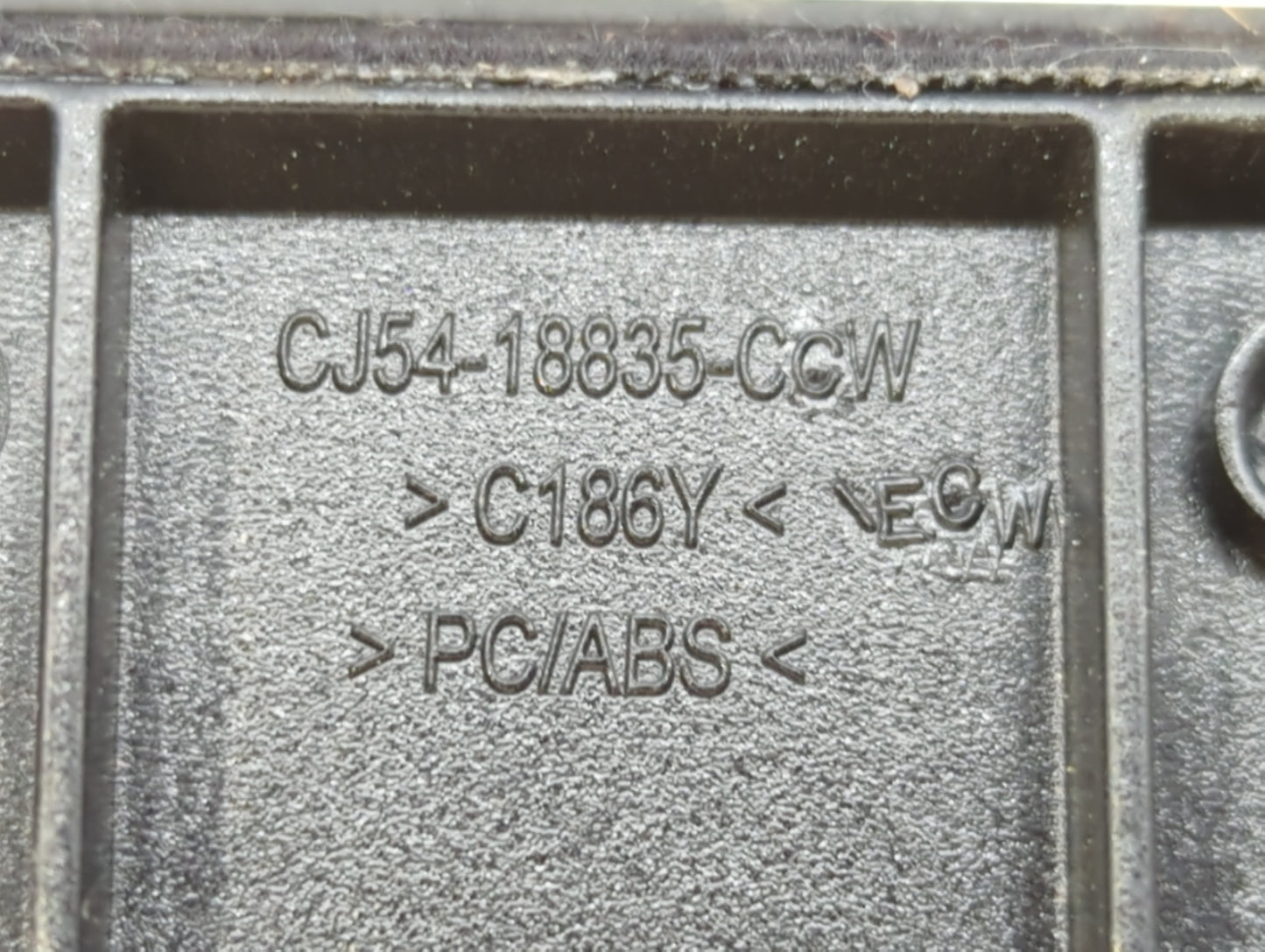 2013-2013 Ford Escape Am Fm Cd Player Radio Receiver - Oemusedautoparts1.com