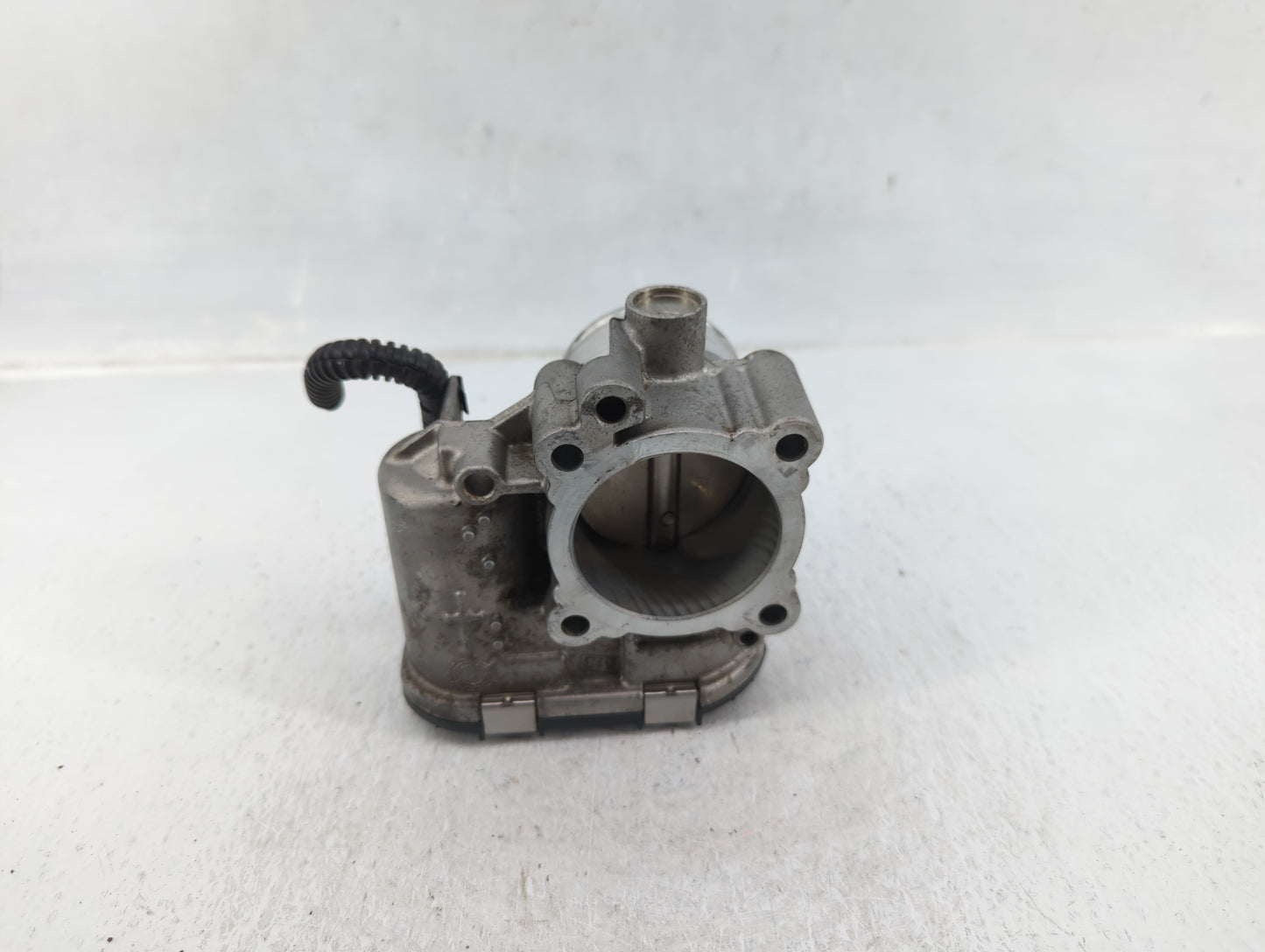 2013-2016 Ford Escape Throttle Body P/N:7S7G-9F991-CA Fits Fits 2013 2014 2015 2016 2017 2018 2019 OEM Used Auto Parts - Oem