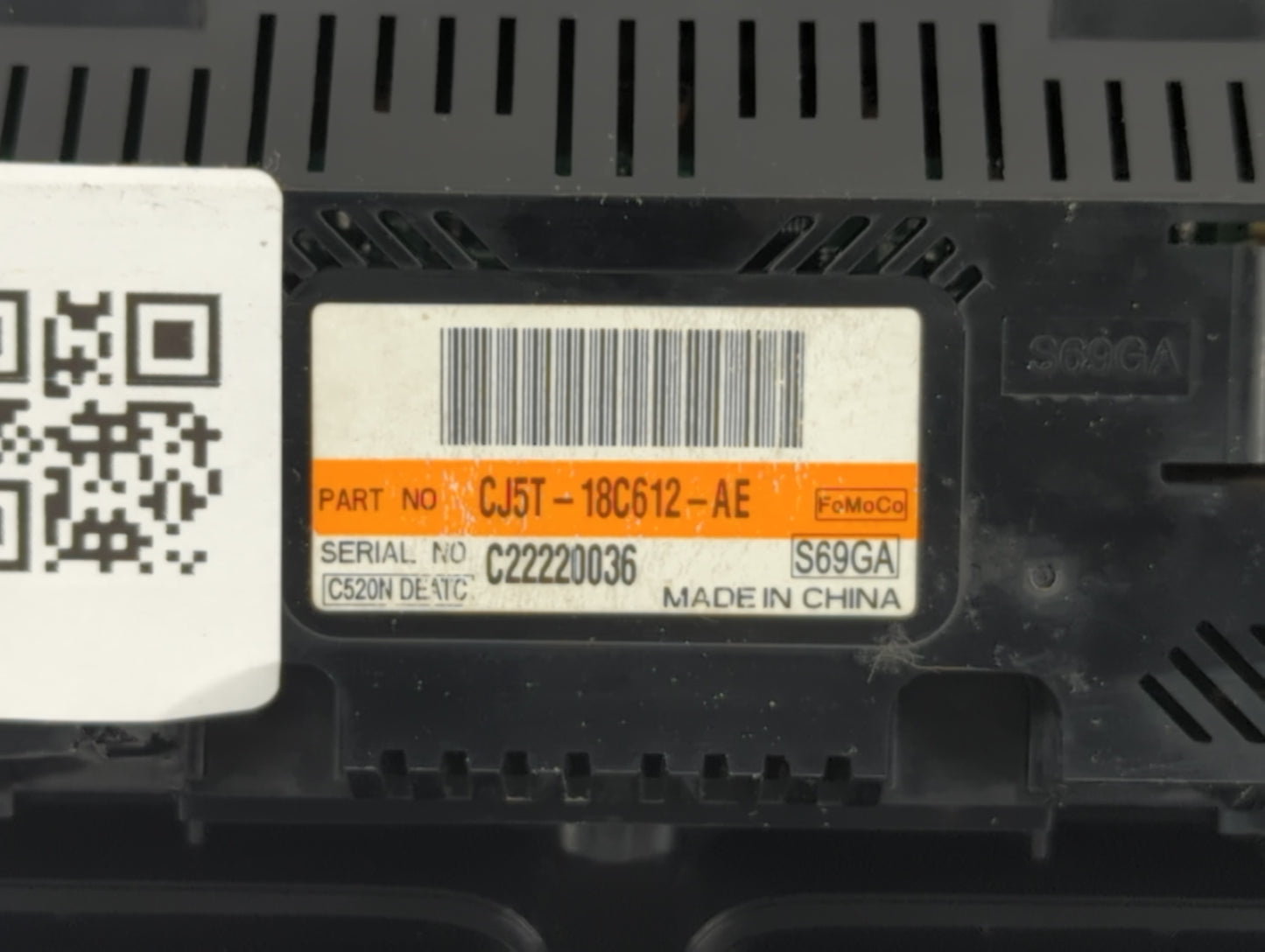 2013 Ford Escape Climate Control Module Temperature AC/Heater Replacement P/N:CJ5T-18C612-AE Fits OEM Used Auto Parts - Oemu
