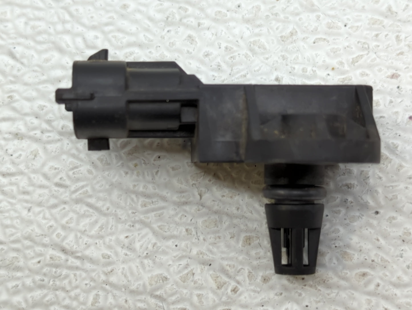 2013-2016 Ford Escape Mass Air Flow Meter Maf - Oemusedautoparts1.com