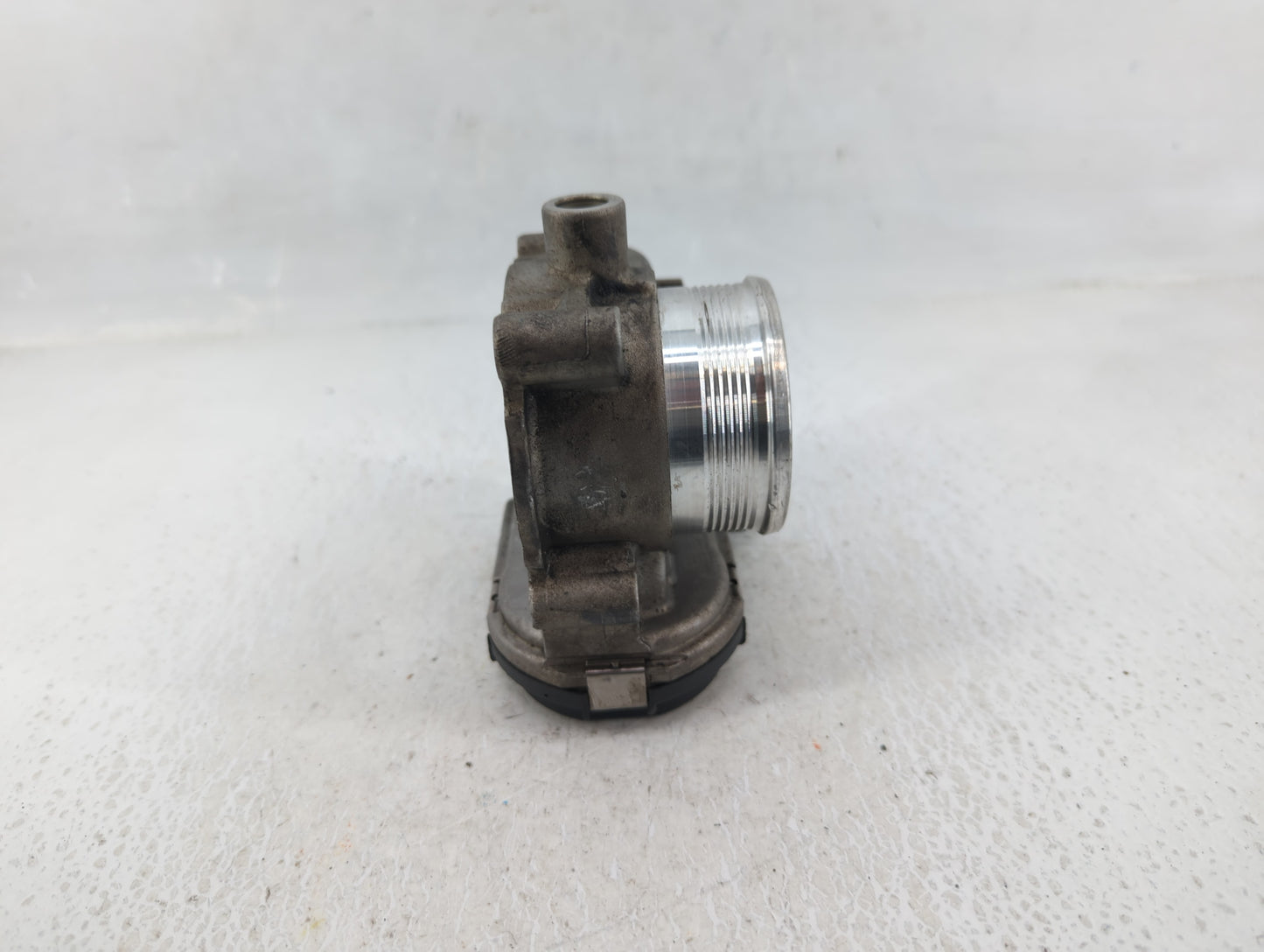 2013-2016 Ford Escape Throttle Body P/N:CM5E 9F991AD Fits Fits 2012 2013 2014 2015 2016 2017 OEM Used Auto Parts - Oemusedau
