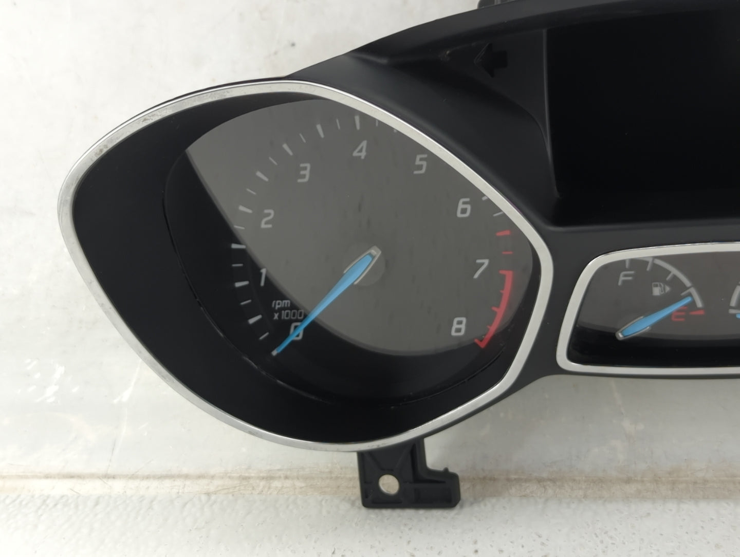 2013-2014 Ford Escape Instrument Cluster Speedometer Gauges Fits Fits 2013 2014 OEM Used Auto Parts - Oemusedautoparts1.com