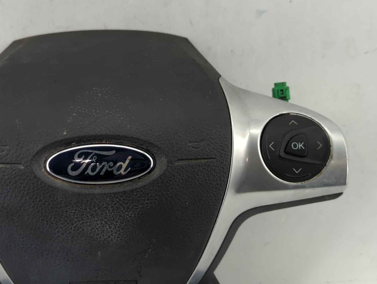 2013-2014 Ford Escape Air Bag Driver Left Steering Wheel Mounted P/N:CJ54 A042B85 CC3ZHE Fits Fits 2013 2014 OEM Used Auto P