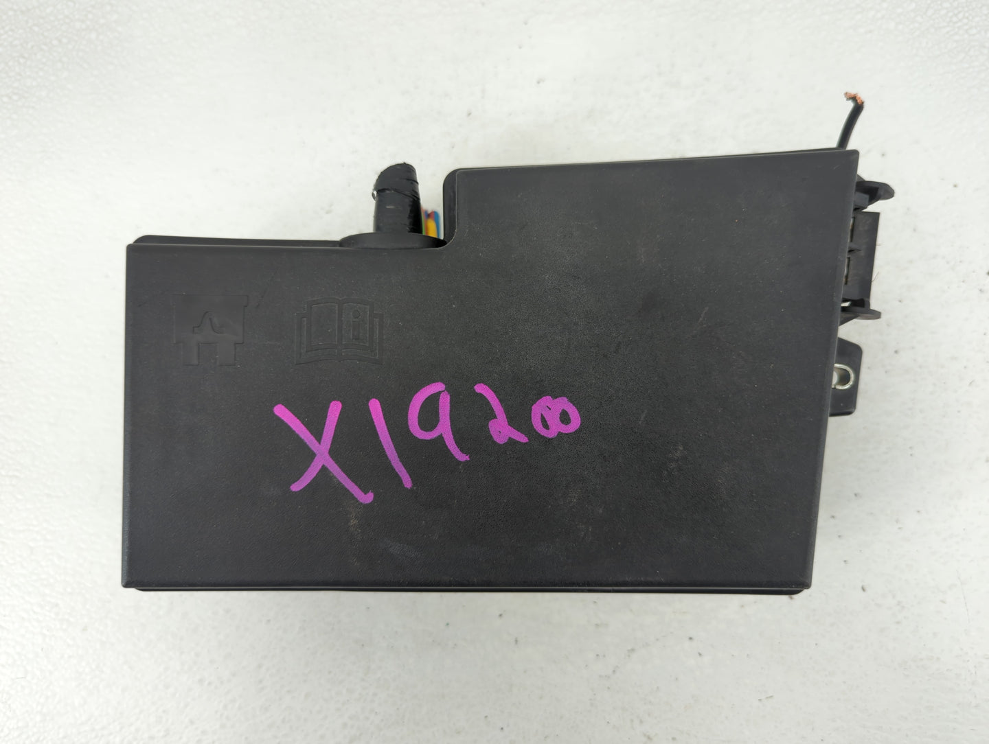 2013-2016 Ford Escape Fusebox Fuse Box Panel Relay Module P/N:AV6T-14A067-AC Fits Fits 2013 2014 2015 2016 OEM Used Auto Par