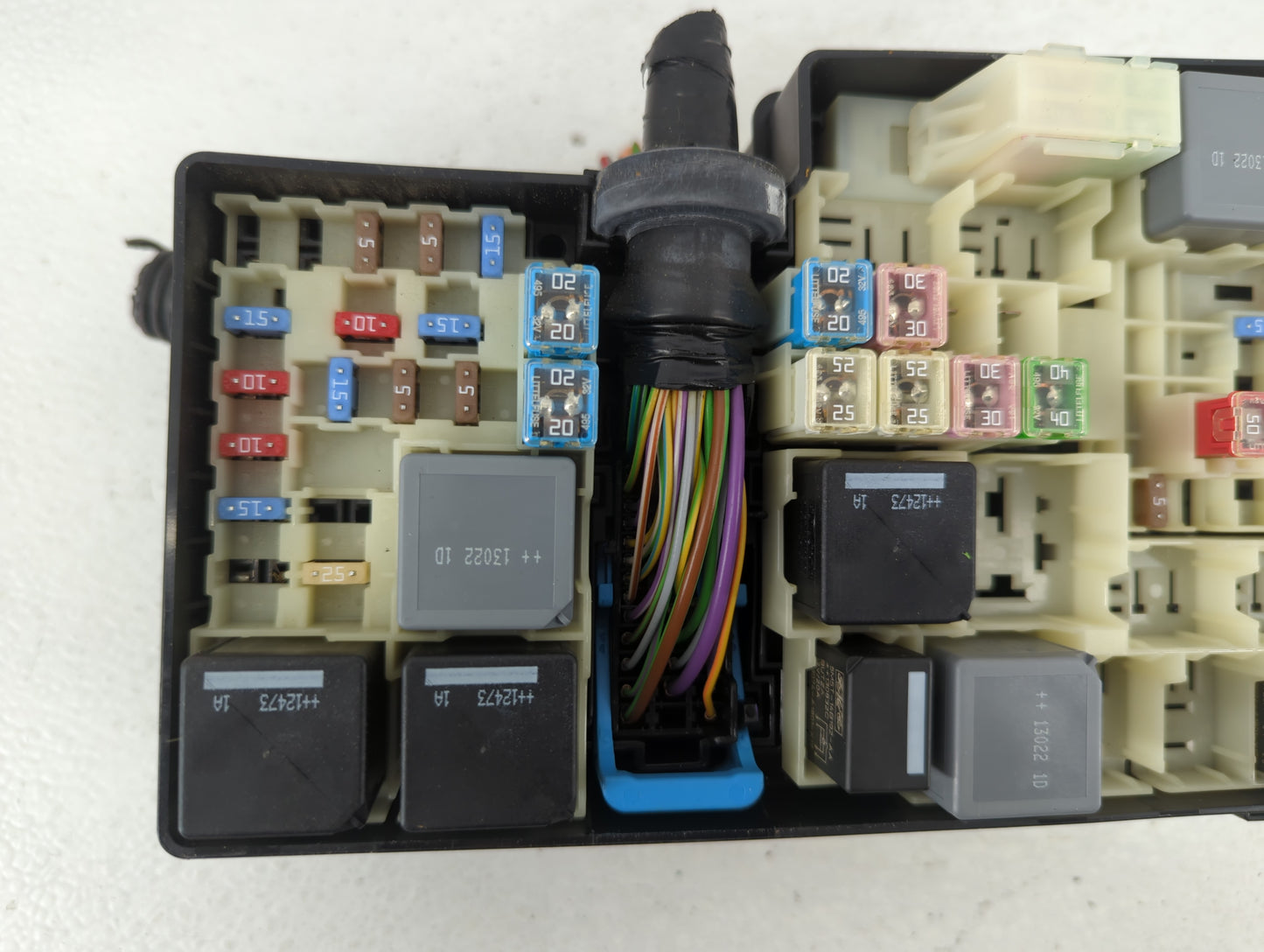 2013-2016 Ford Escape Fusebox Fuse Box Panel Relay Module P/N:AV6T-14A067-AC Fits Fits 2013 2014 2015 2016 OEM Used Auto Par