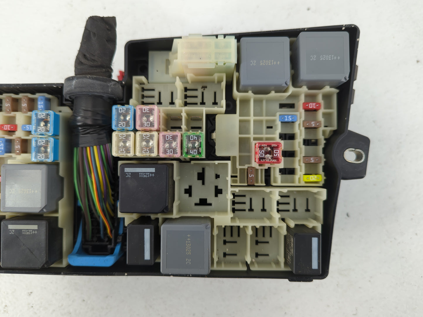 2013-2016 Ford Escape Fusebox Fuse Box Panel Relay Module P/N:AV6T-14A067-AC Fits Fits 2013 2014 2015 2016 OEM Used Auto Par