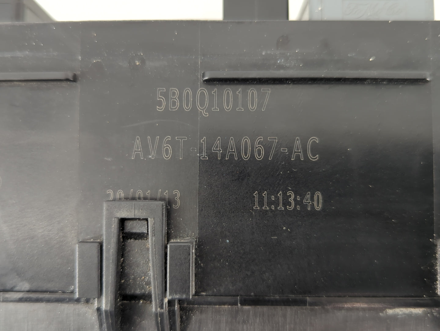 2013-2016 Ford Escape Fusebox Fuse Box Panel Relay Module P/N:AV6T-14A067-AC Fits Fits 2013 2014 2015 2016 OEM Used Auto Par