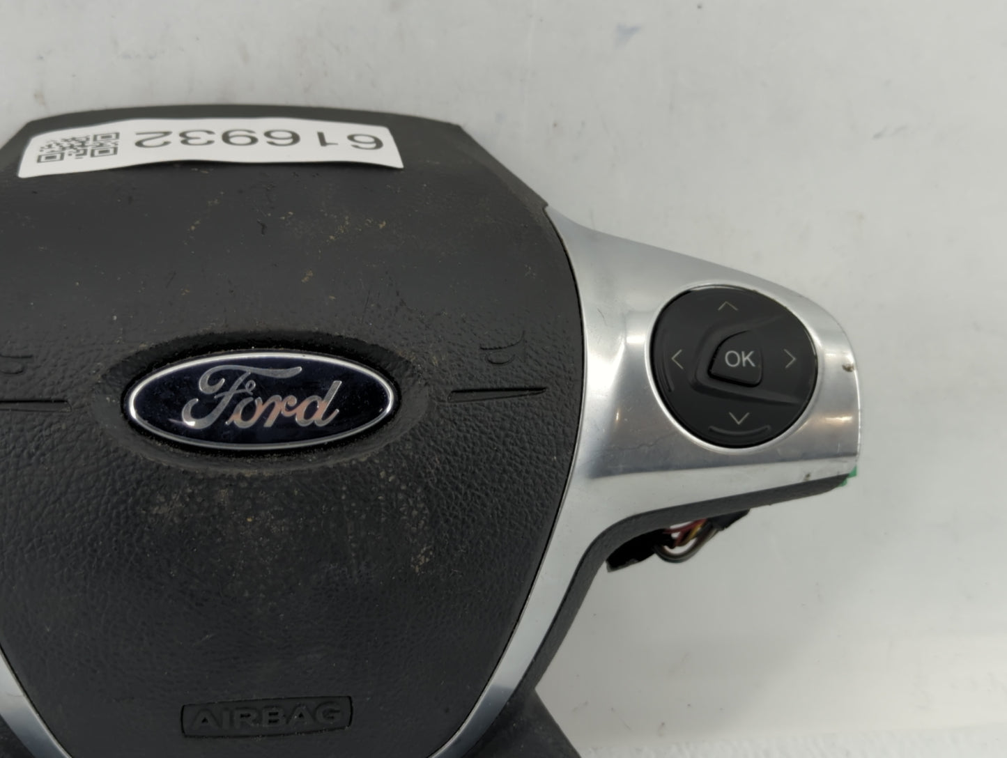 2013-2014 Ford Escape Air Bag Driver Left Steering Wheel Mounted P/N:CJ54 A042B85 CC3 Fits Fits 2013 2014 OEM Used Auto Part