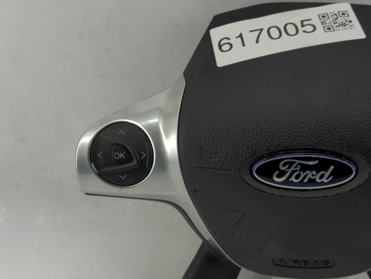 2013-2014 Ford Escape Air Bag Driver Left Steering Wheel Mounted P/N:CJ54 A042B85 BC3 Fits Fits 2013 2014 OEM Used Auto Part