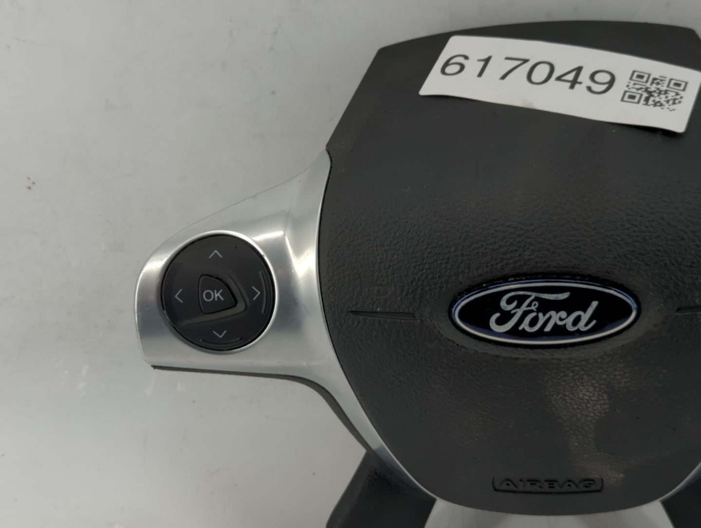 2013-2014 Ford Escape Air Bag Driver Left Steering Wheel Mounted P/N:CJ54 A042B85 BC3 Fits Fits 2013 2014 OEM Used Auto Part