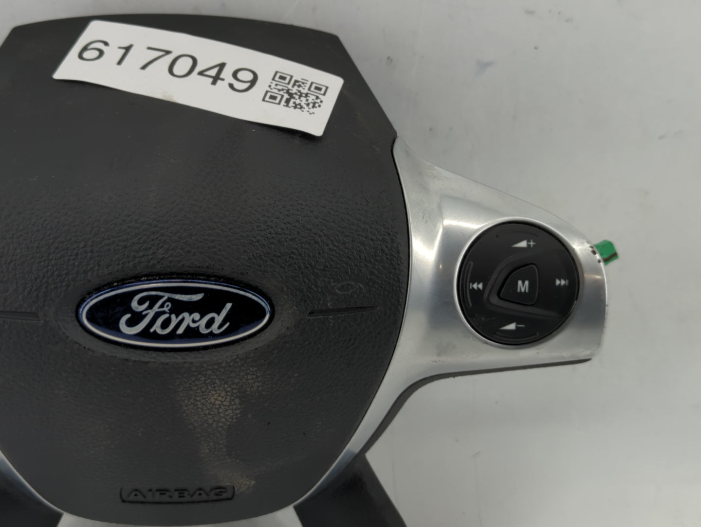 2013-2014 Ford Escape Air Bag Driver Left Steering Wheel Mounted P/N:CJ54 A042B85 BC3 Fits Fits 2013 2014 OEM Used Auto Part