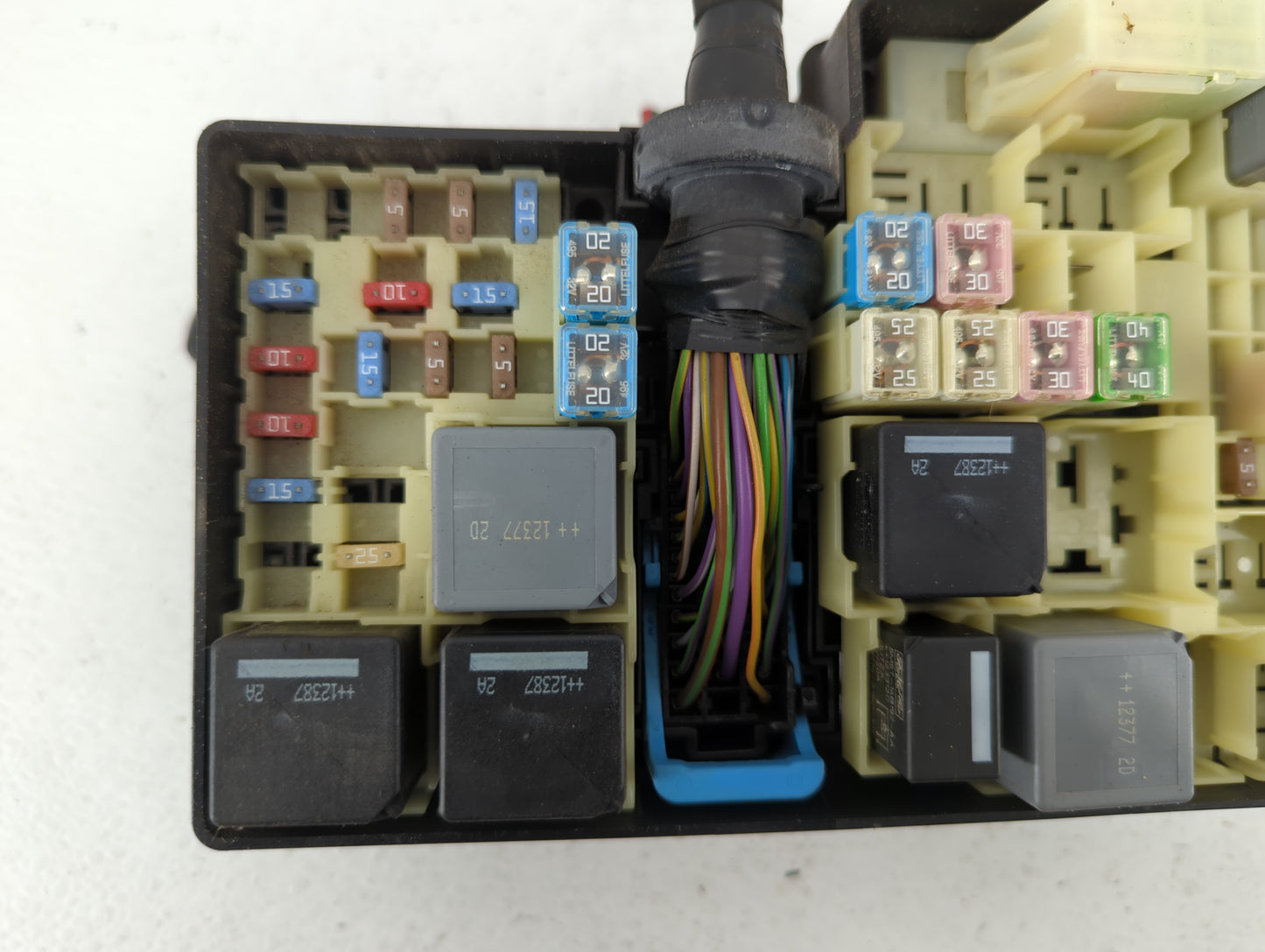 2013-2016 Ford Escape Fusebox Fuse Box Panel Relay Module P/N:AV6T-14A067-AC Fits Fits 2013 2014 2015 2016 OEM Used Auto Par