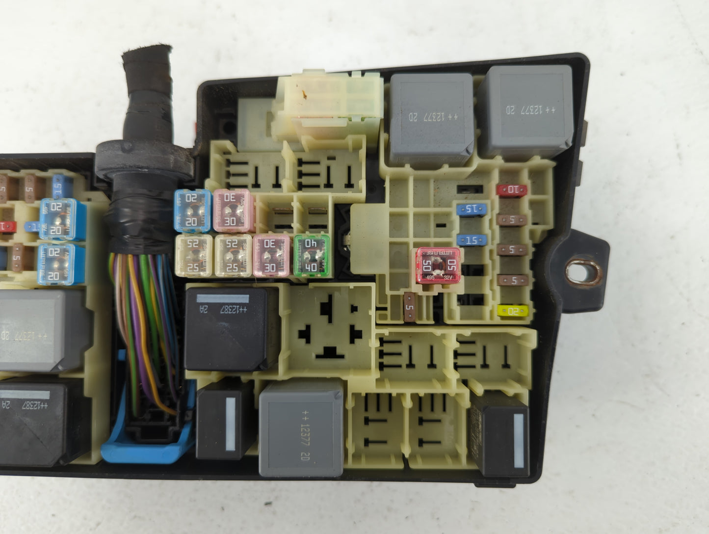 2013-2016 Ford Escape Fusebox Fuse Box Panel Relay Module P/N:AV6T-14A067-AC Fits Fits 2013 2014 2015 2016 OEM Used Auto Par