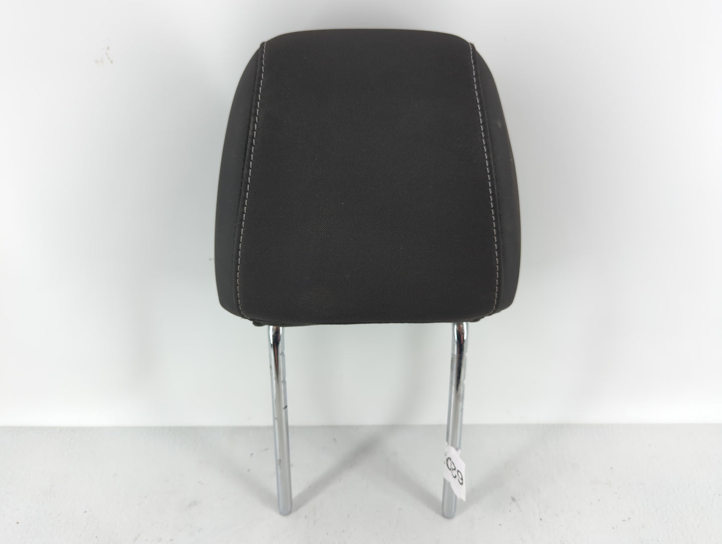 Ford Escape Headrest Head Rest Front Driver Passenger Seat Black - Oemusedautoparts1.com