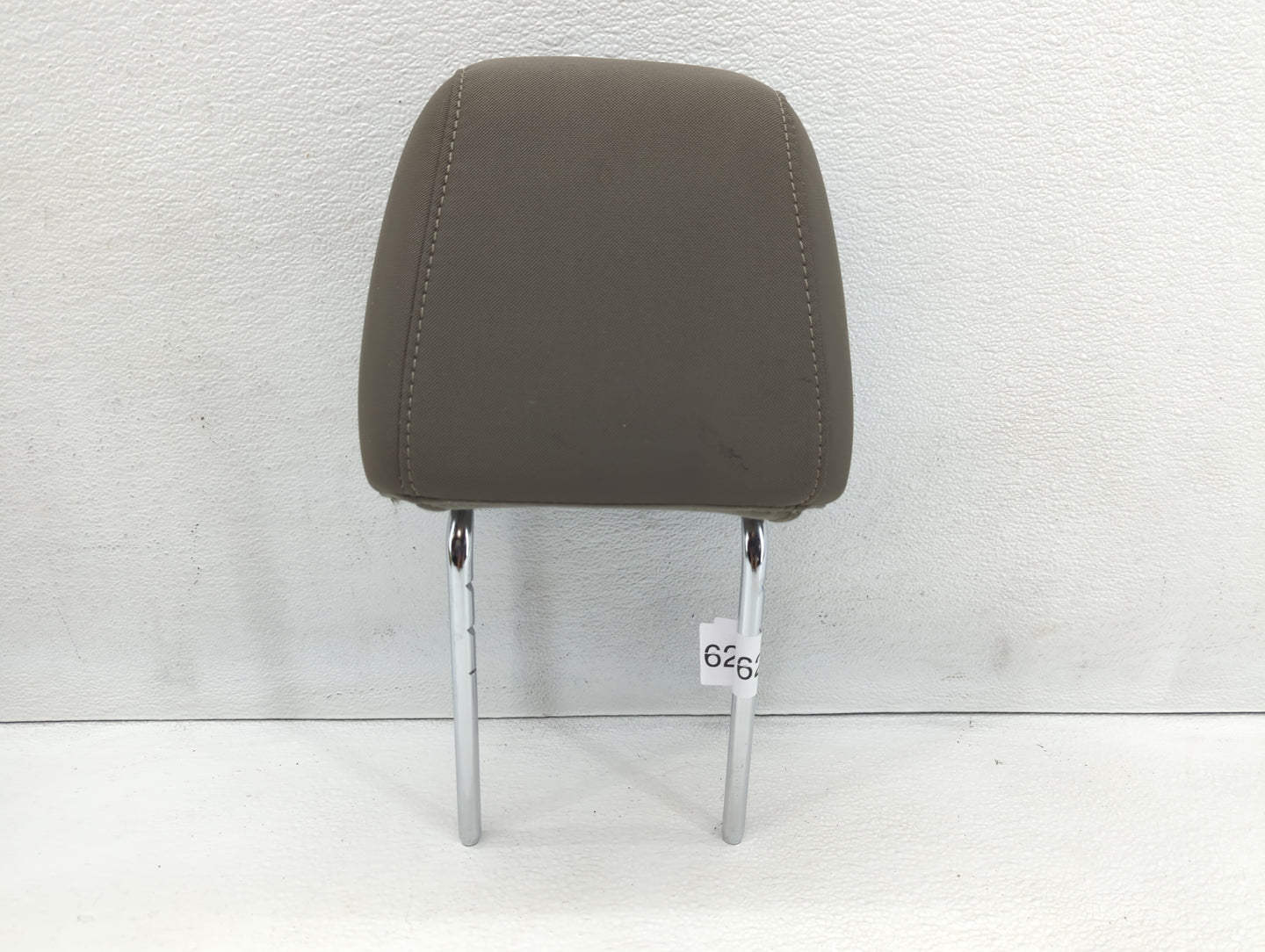 2013-2015 Ford Escape Headrest Head Rest Front Driver Passenger Seat Fits Fits 2013 2014 2015 OEM Used Auto Parts - Oemuseda