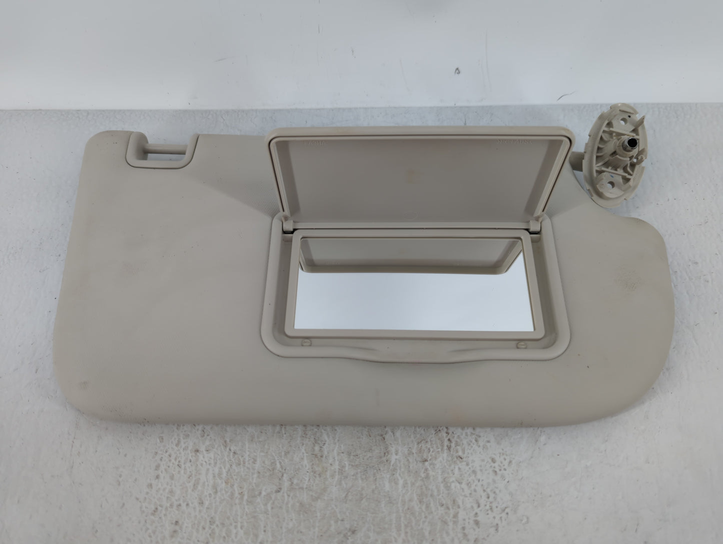 2013-2019 Ford Escape Sun Visor Shade Replacement Passenger Right Mirror Fits Fits 2013 2014 2015 2016 2017 2018 2019 OEM Us
