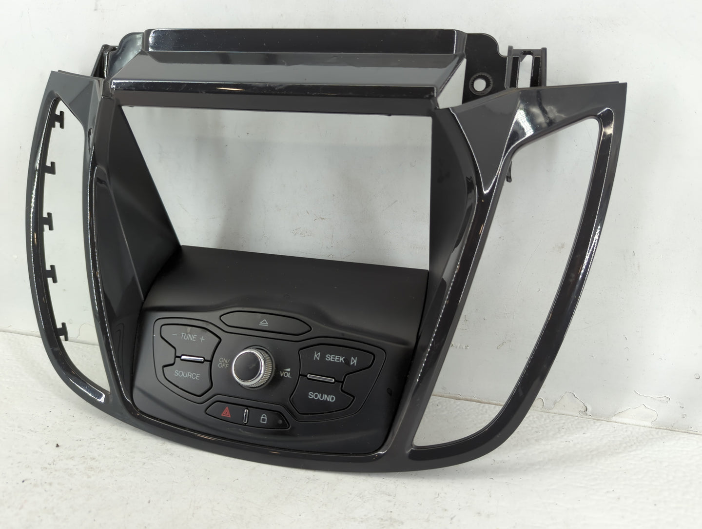 2013-2016 Ford Escape Am Fm Cd Player Radio Receiver - Oemusedautoparts1.com