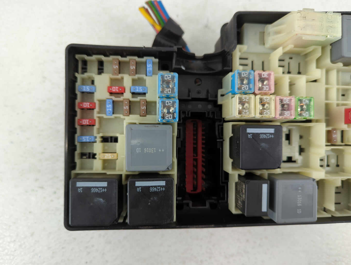 2013-2016 Ford Escape Fusebox Fuse Box Panel Relay Module P/N:5B0Q10107 AV6T-14A067-AC Fits Fits 2013 2014 2015 2016 OEM Use