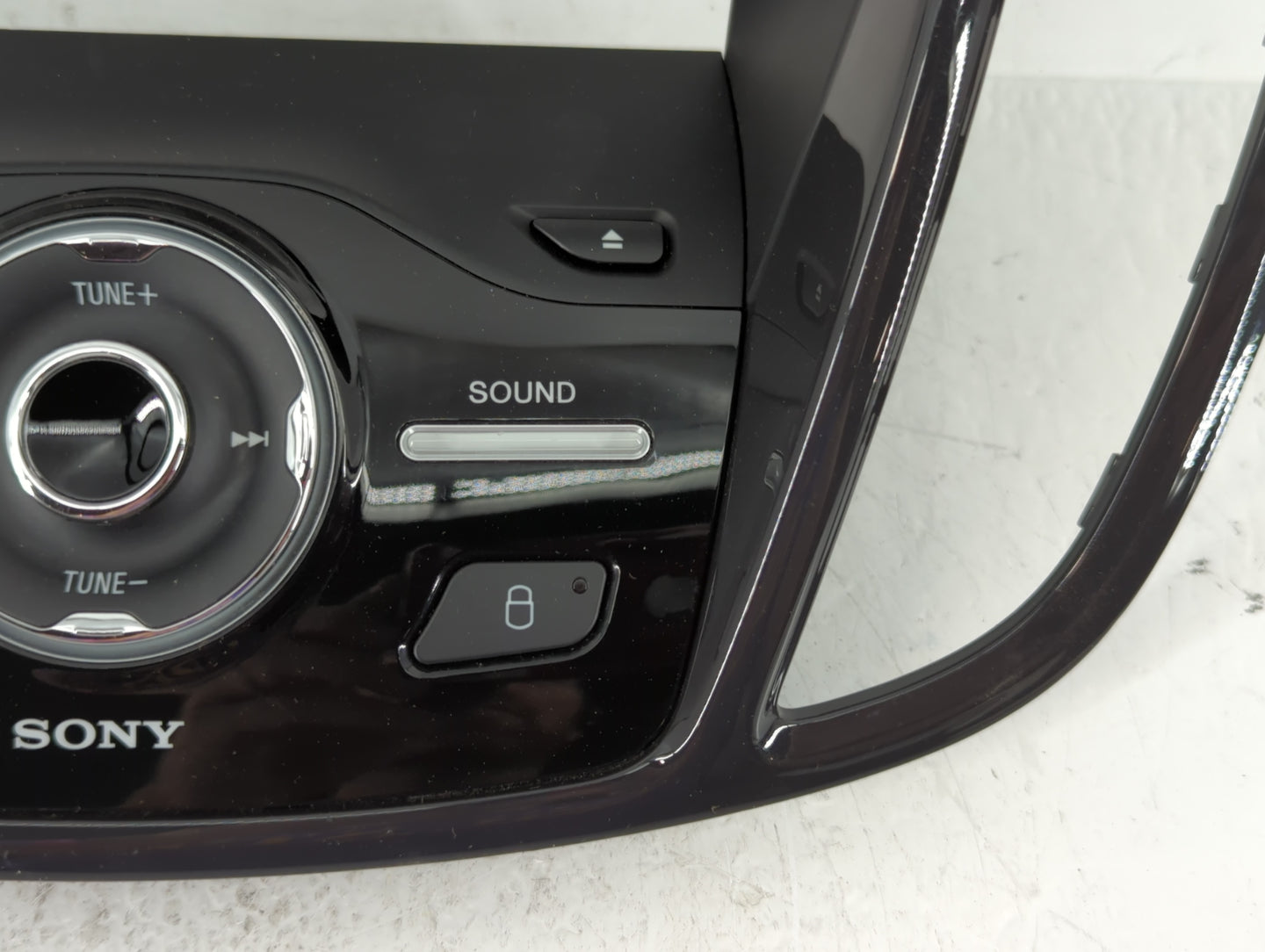 2013 Ford Escape Am Fm Cd Player Radio Receiver - Oemusedautoparts1.com