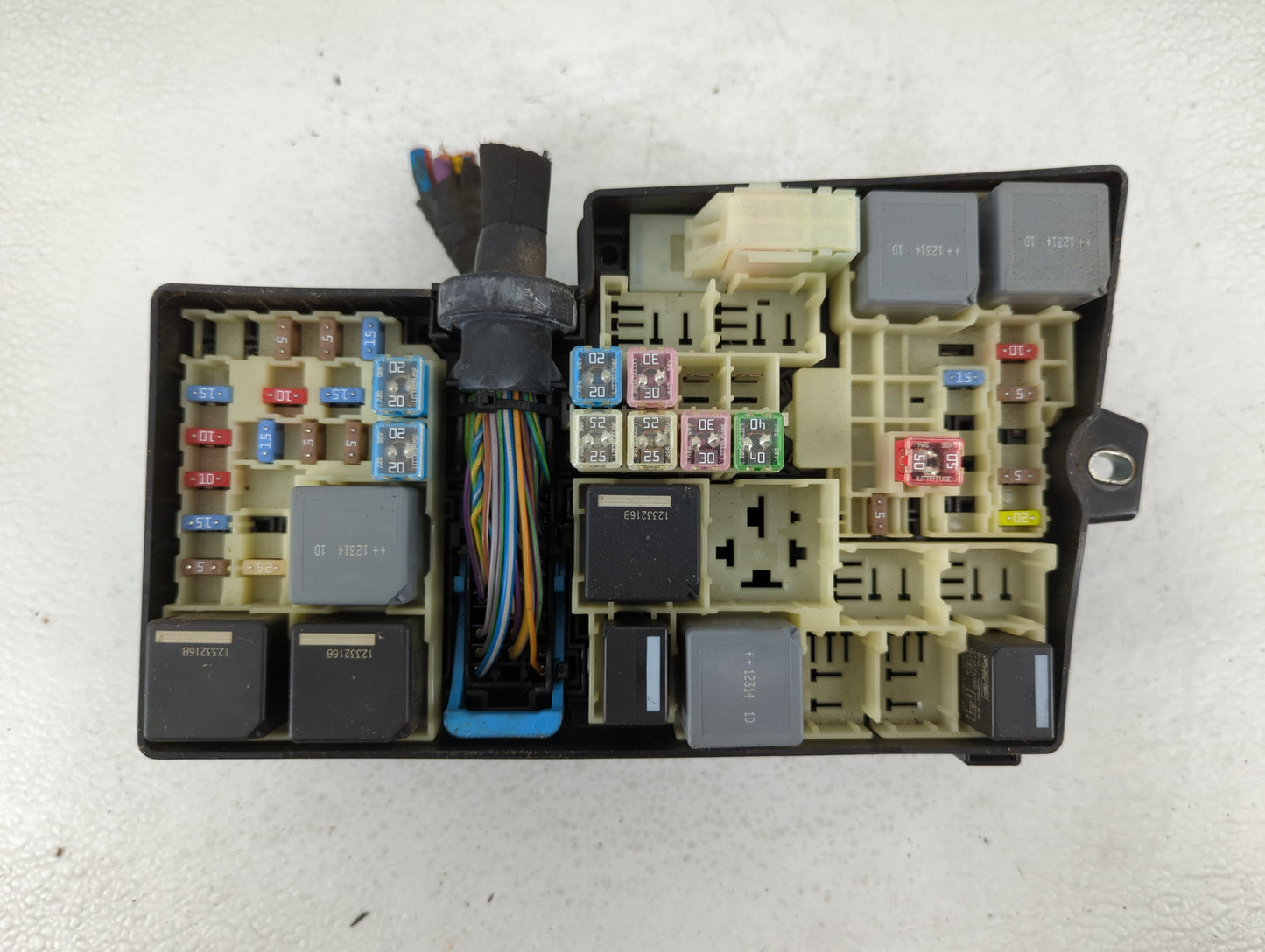 2013-2016 Ford Escape Fusebox Fuse Box Panel Relay Module P/N:AV6T-14A067-AC Fits Fits 2013 2014 2015 2016 OEM Used Auto Par