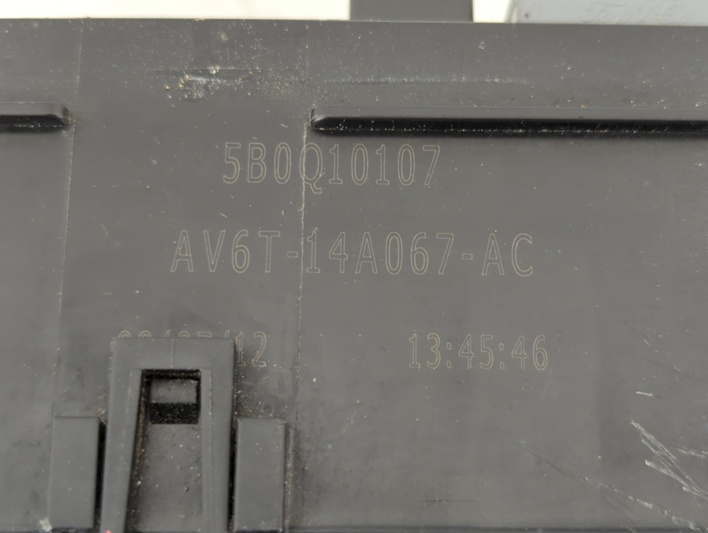 2013-2016 Ford Escape Fusebox Fuse Box Panel Relay Module P/N:AV6T-14A067-AC Fits Fits 2013 2014 2015 2016 OEM Used Auto Par