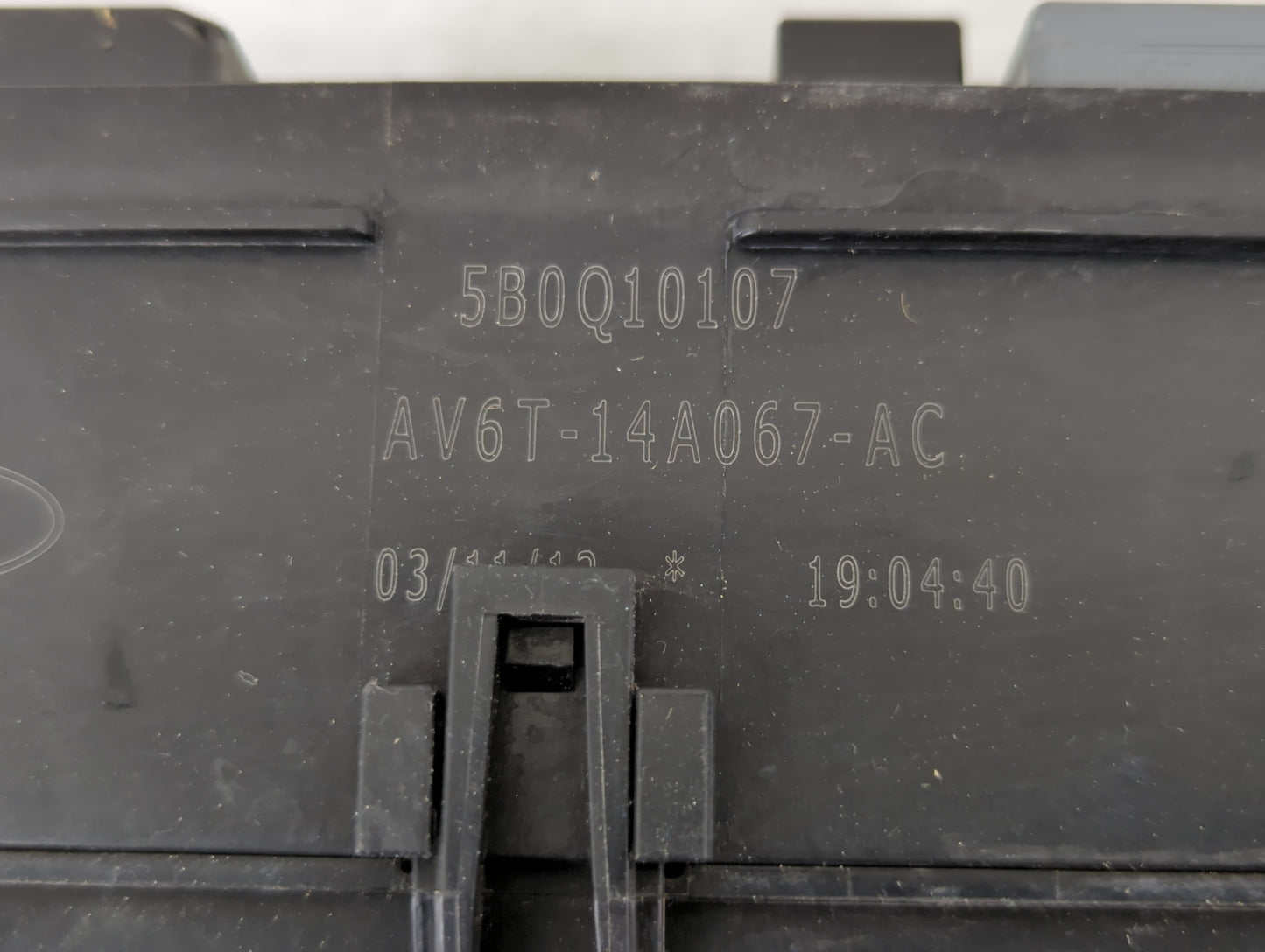 2013-2016 Ford Escape Fusebox Fuse Box Panel Relay Module P/N:AV6T-14A067-AC Fits Fits 2013 2014 2015 2016 OEM Used Auto Par