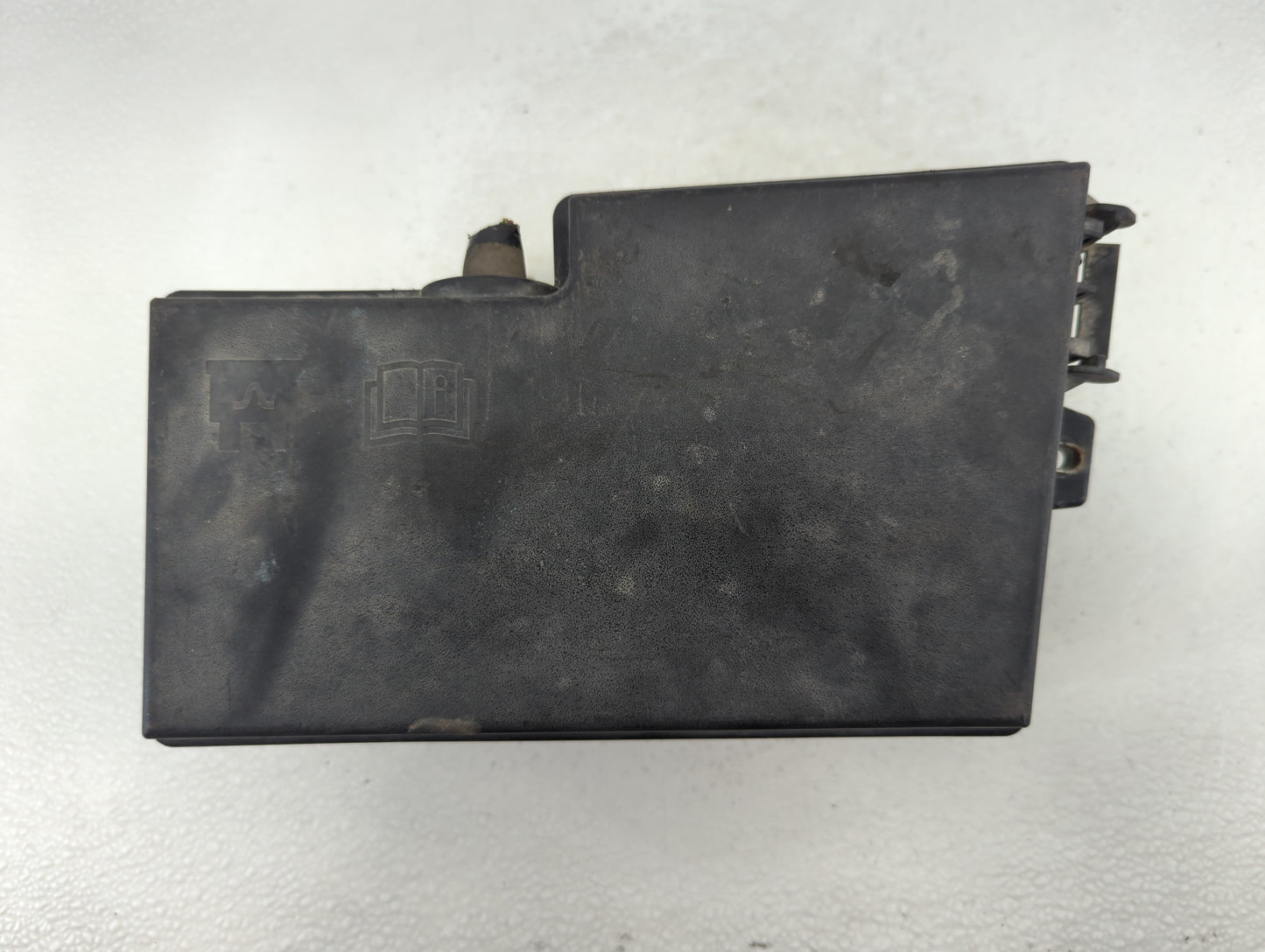 2013-2016 Ford Escape Fusebox Fuse Box Panel Relay Module P/N:5B0Q10107 AV6T-14A067-AC Fits Fits 2013 2014 2015 2016 OEM Use