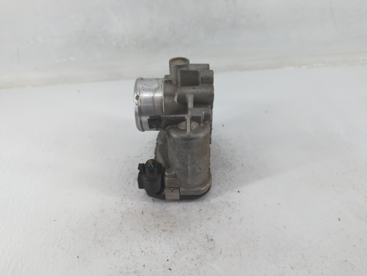 2013-2016 Ford Escape Throttle Body P/N:7S7G-9F991-CA Fits Fits 2013 2014 2015 2016 2017 2018 2019 OEM Used Auto Parts - Oem
