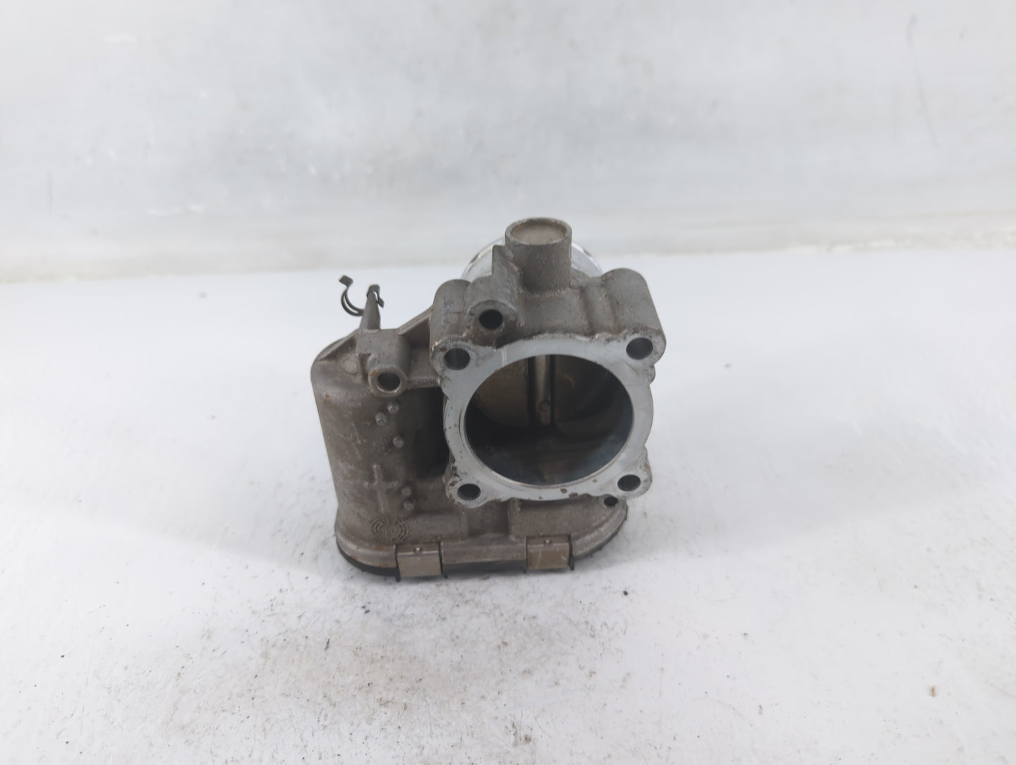 2013-2016 Ford Escape Throttle Body P/N:7S7G-9F991-CA Fits Fits 2013 2014 2015 2016 2017 2018 2019 OEM Used Auto Parts - Oem