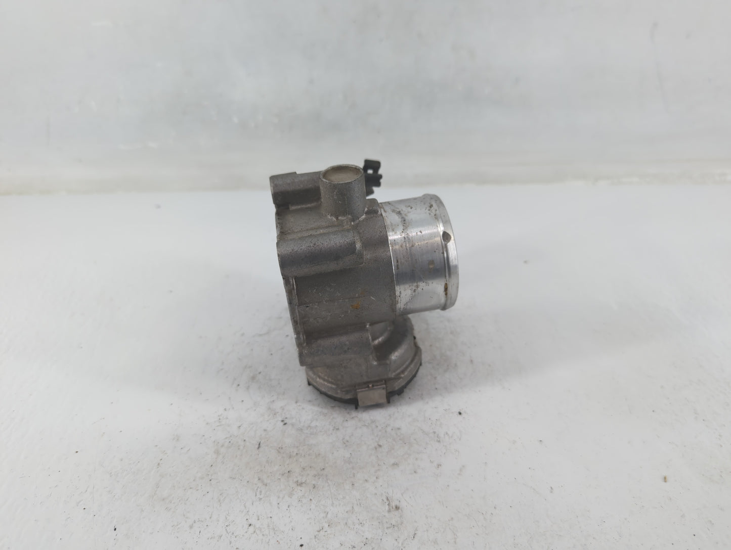 2013-2016 Ford Escape Throttle Body P/N:7S7G-9F991-CA Fits Fits 2013 2014 2015 2016 2017 2018 2019 OEM Used Auto Parts - Oem