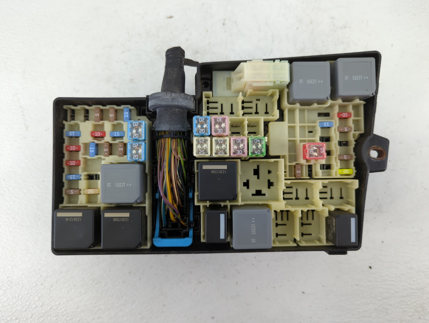 2013-2016 Ford Escape Fusebox Fuse Box Panel Relay Module P/N:5B0Q10107 AV6T-14A067-AC Fits Fits 2013 2014 2015 2016 OEM Use