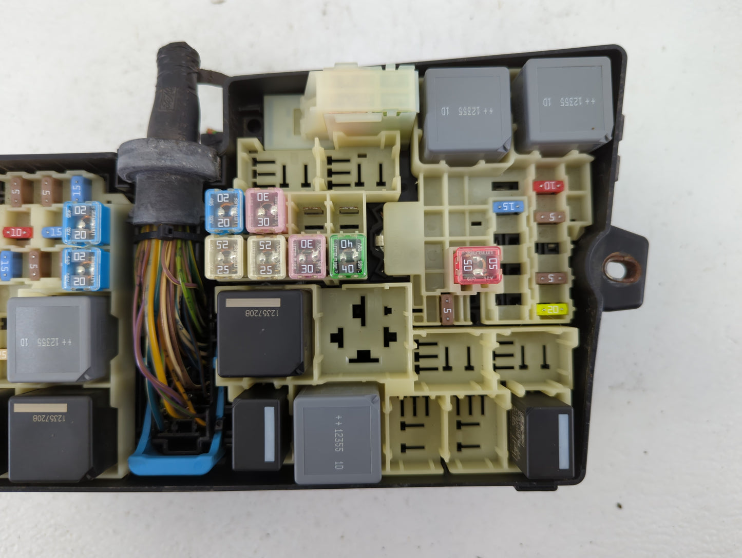 2013-2016 Ford Escape Fusebox Fuse Box Panel Relay Module P/N:5B0Q10107 AV6T-14A067-AC Fits Fits 2013 2014 2015 2016 OEM Use
